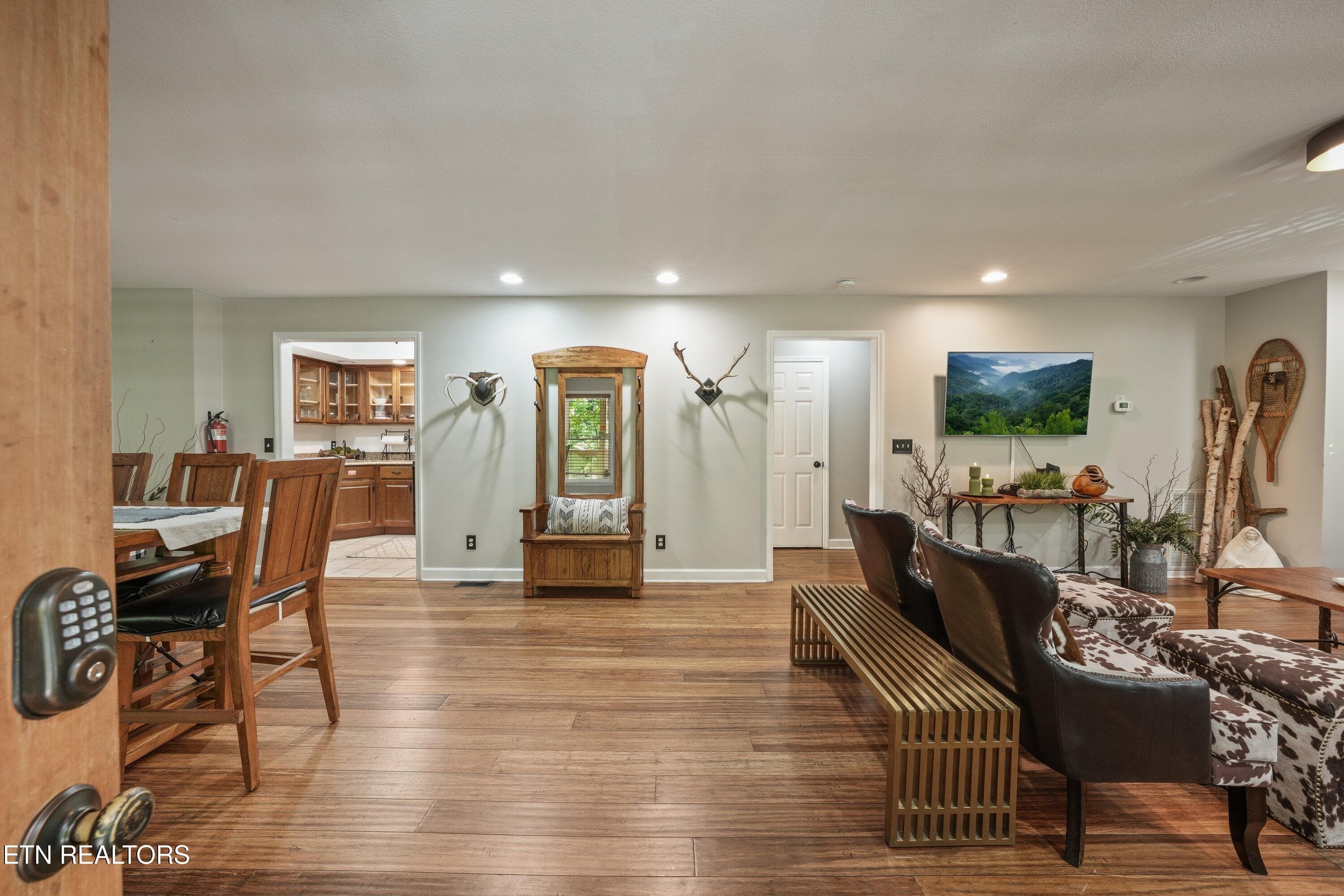 1110 Ski Mountain Rd31 2 - 1110 Ski Mtn Rd, Gatlinburg, TN 37738, Gatlinburg