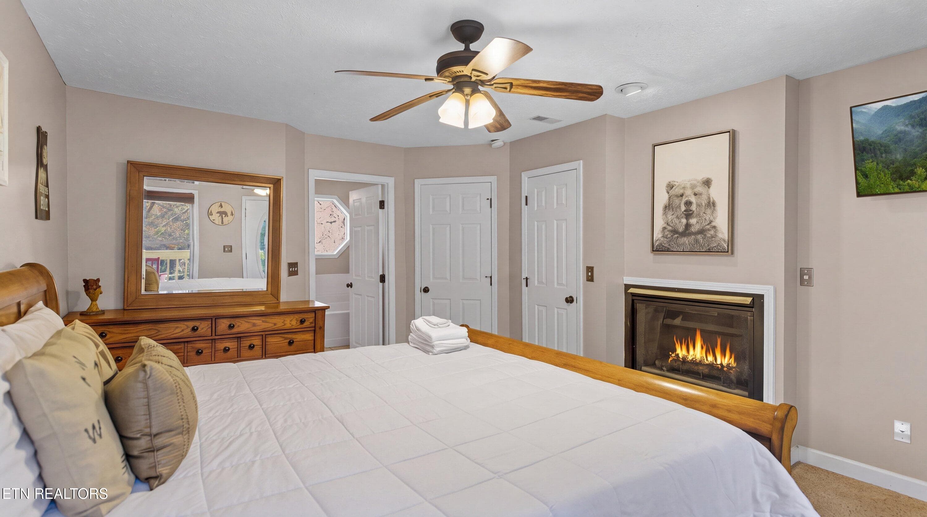 New photo - 1110 Ski Mtn Rd, Gatlinburg, TN 37738, Gatlinburg