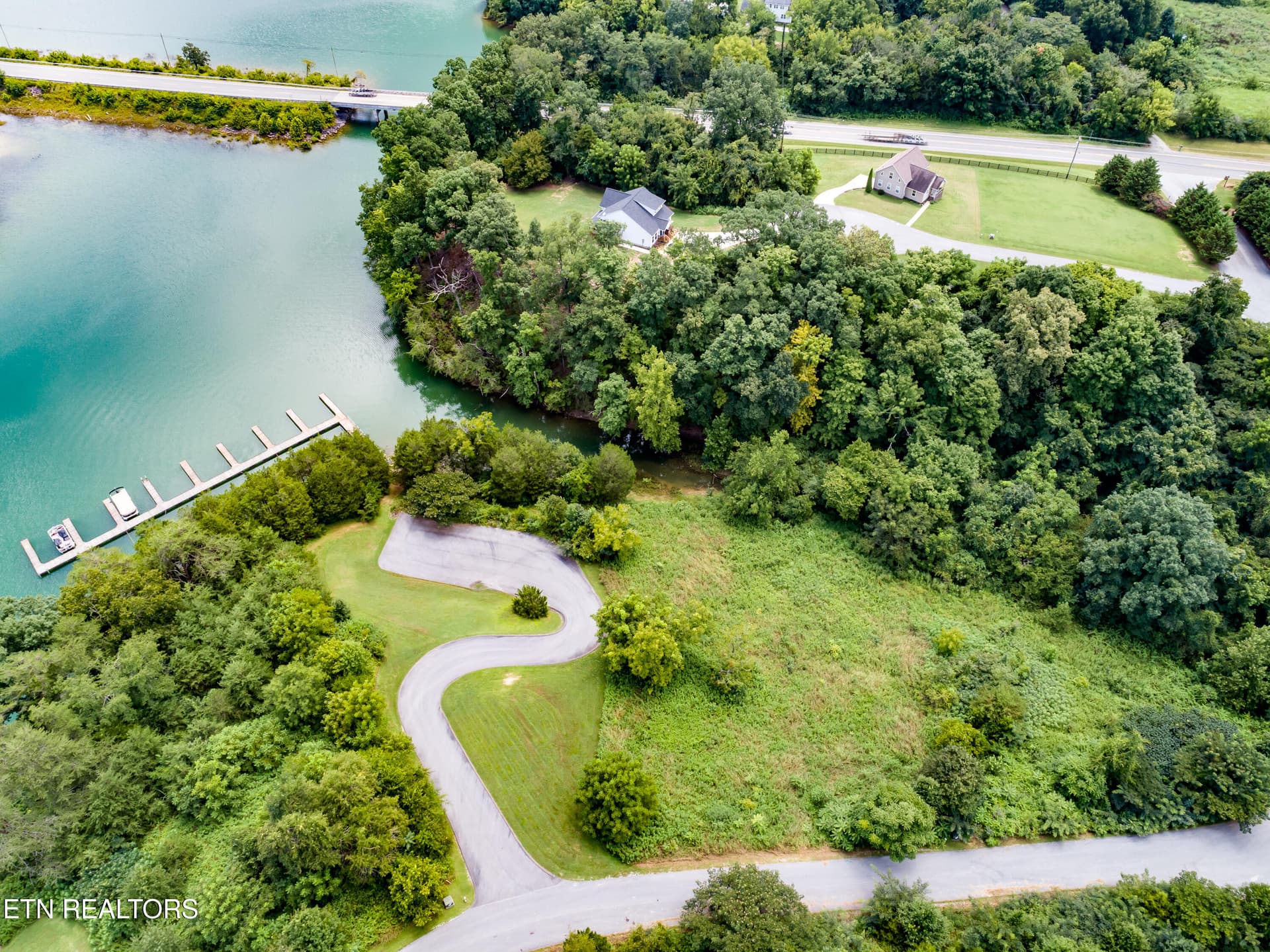 01320260806-2-64WisperingCourtBeanStatio - 64 Whispering Court, Bean Station, TN 37708