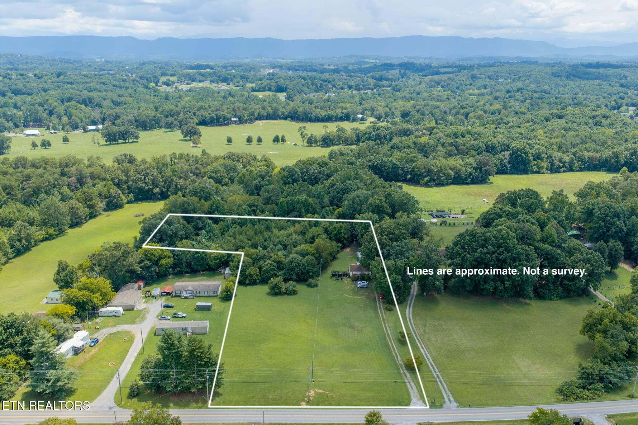 homesandvideos 826-95 lines - 3462 Morganton Rd, Maryville, TN 37801