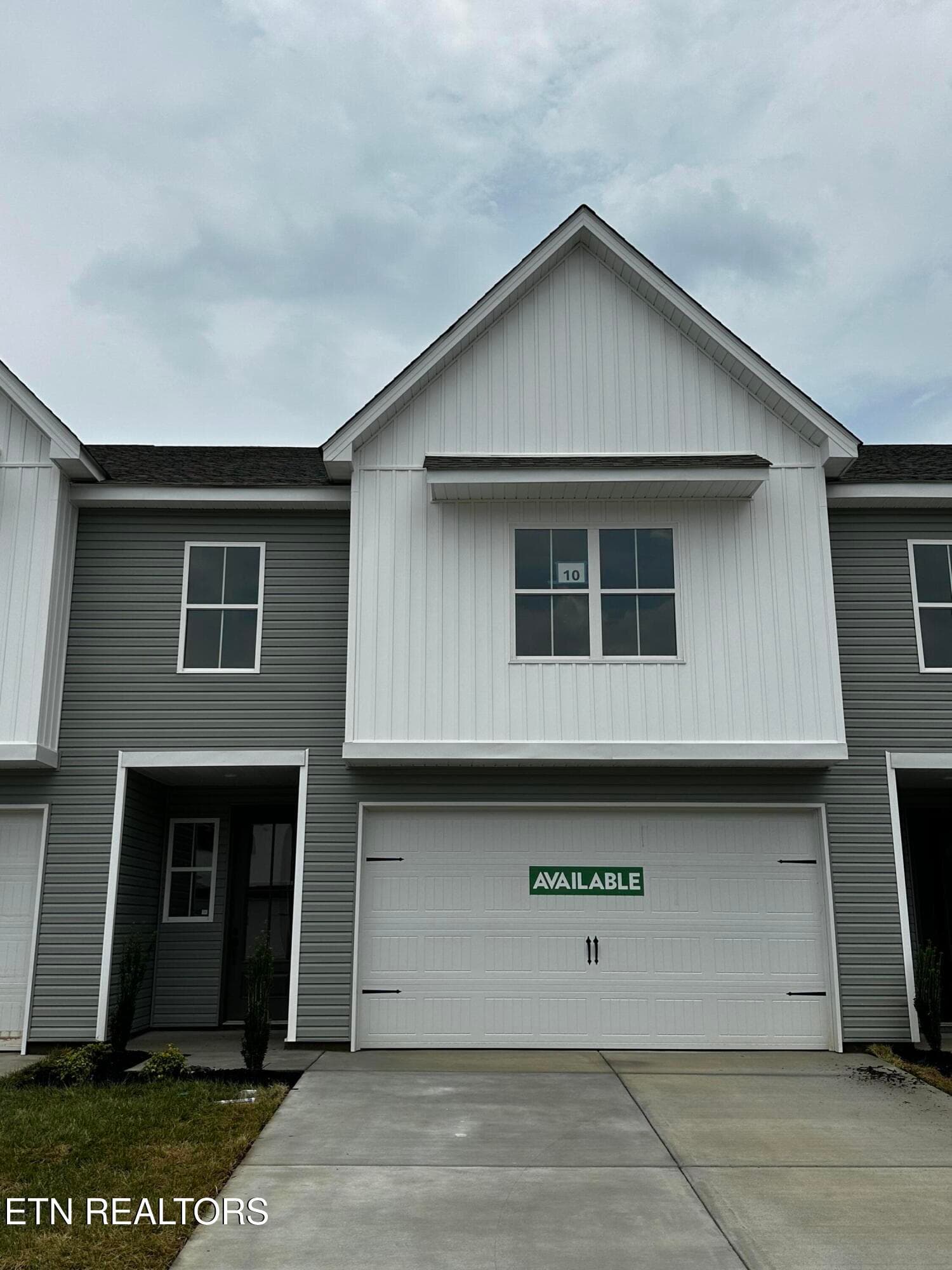 1621 Lateglow Way, Knoxville, TN 37931