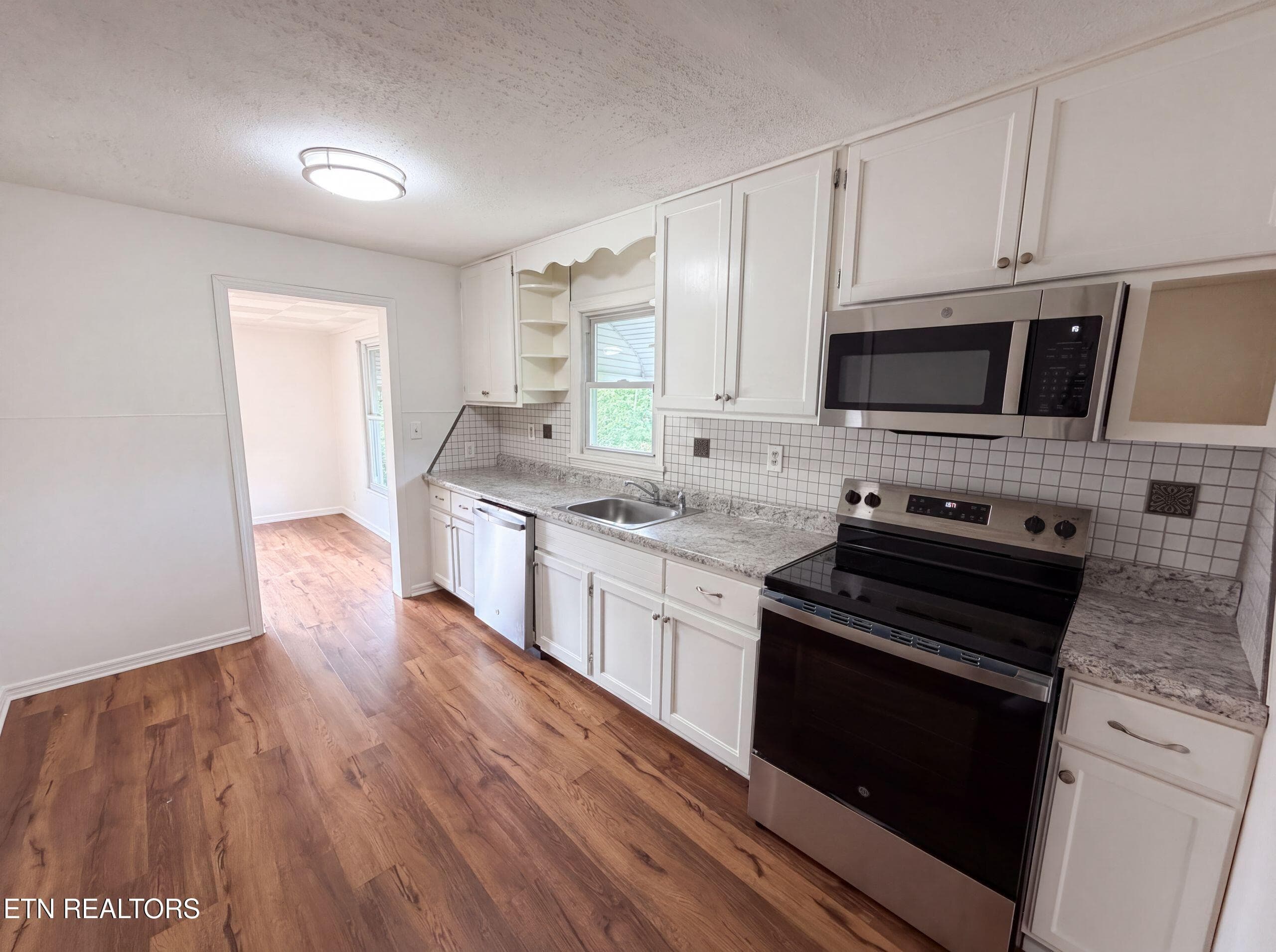 listing_1 - 612 Victor Drive, Knoxville, TN 37912, Knoxville