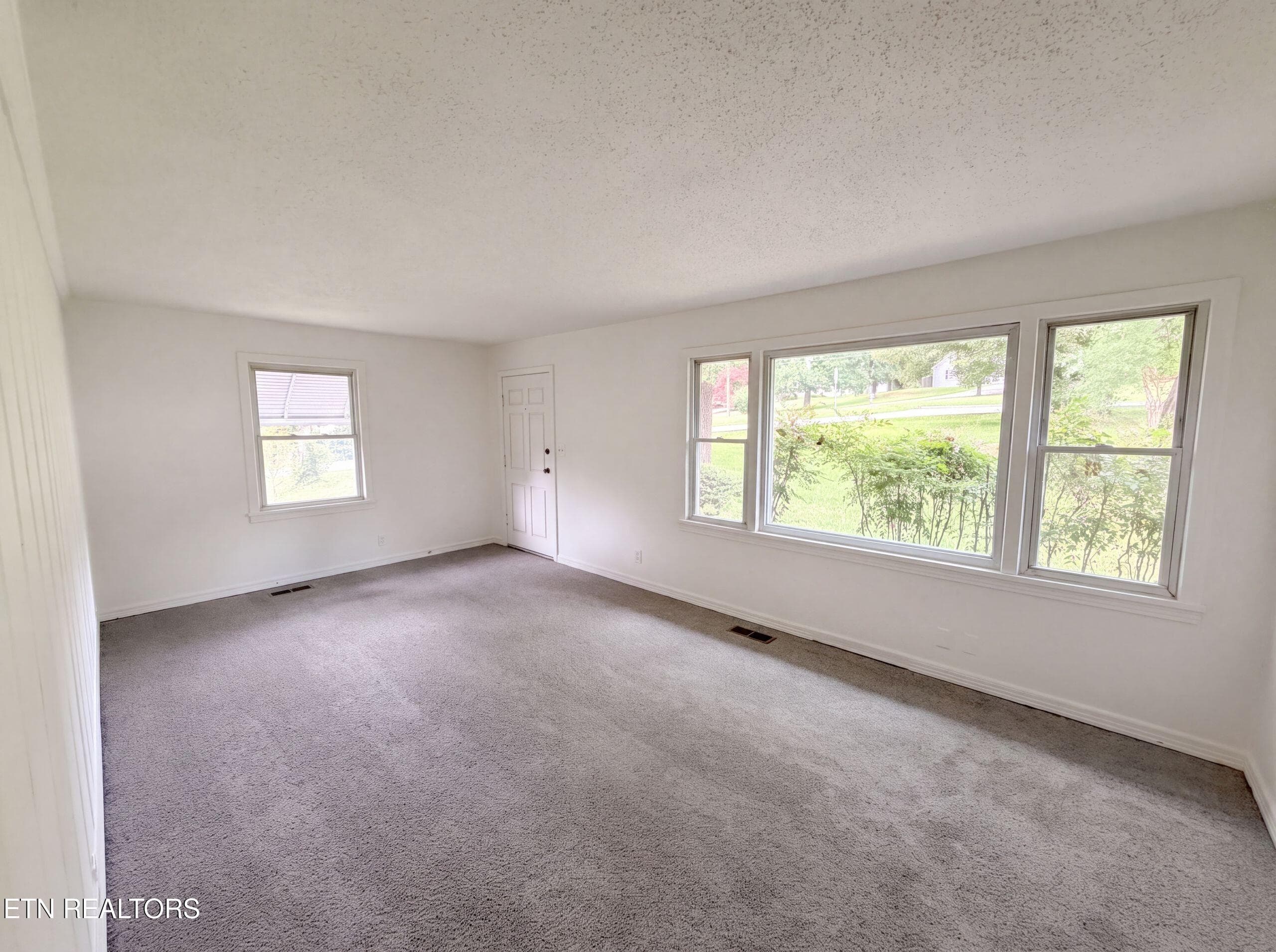 listing_6 - 612 Victor Drive, Knoxville, TN 37912, Knoxville