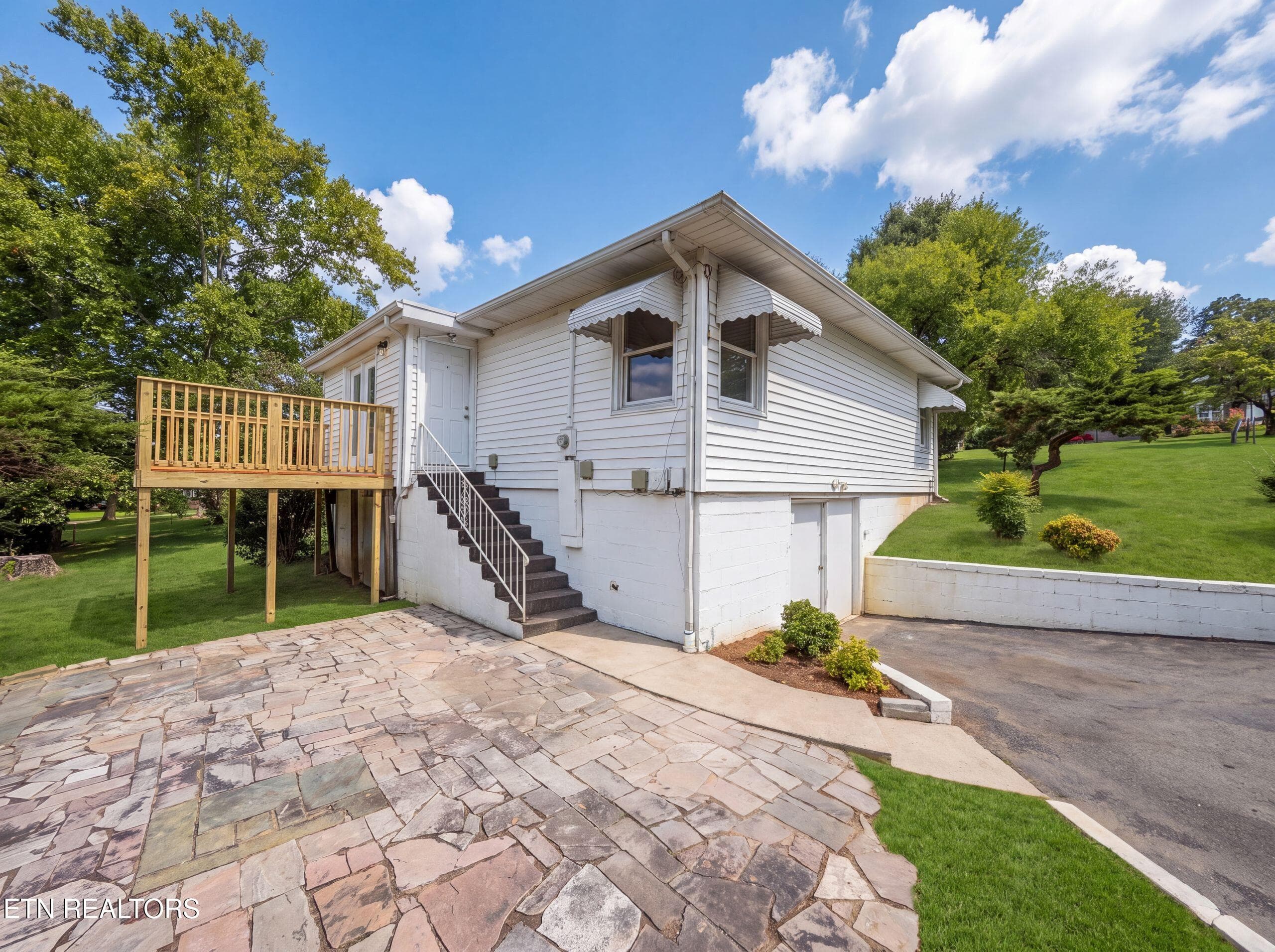 listing_17 - 612 Victor Drive, Knoxville, TN 37912, Knoxville