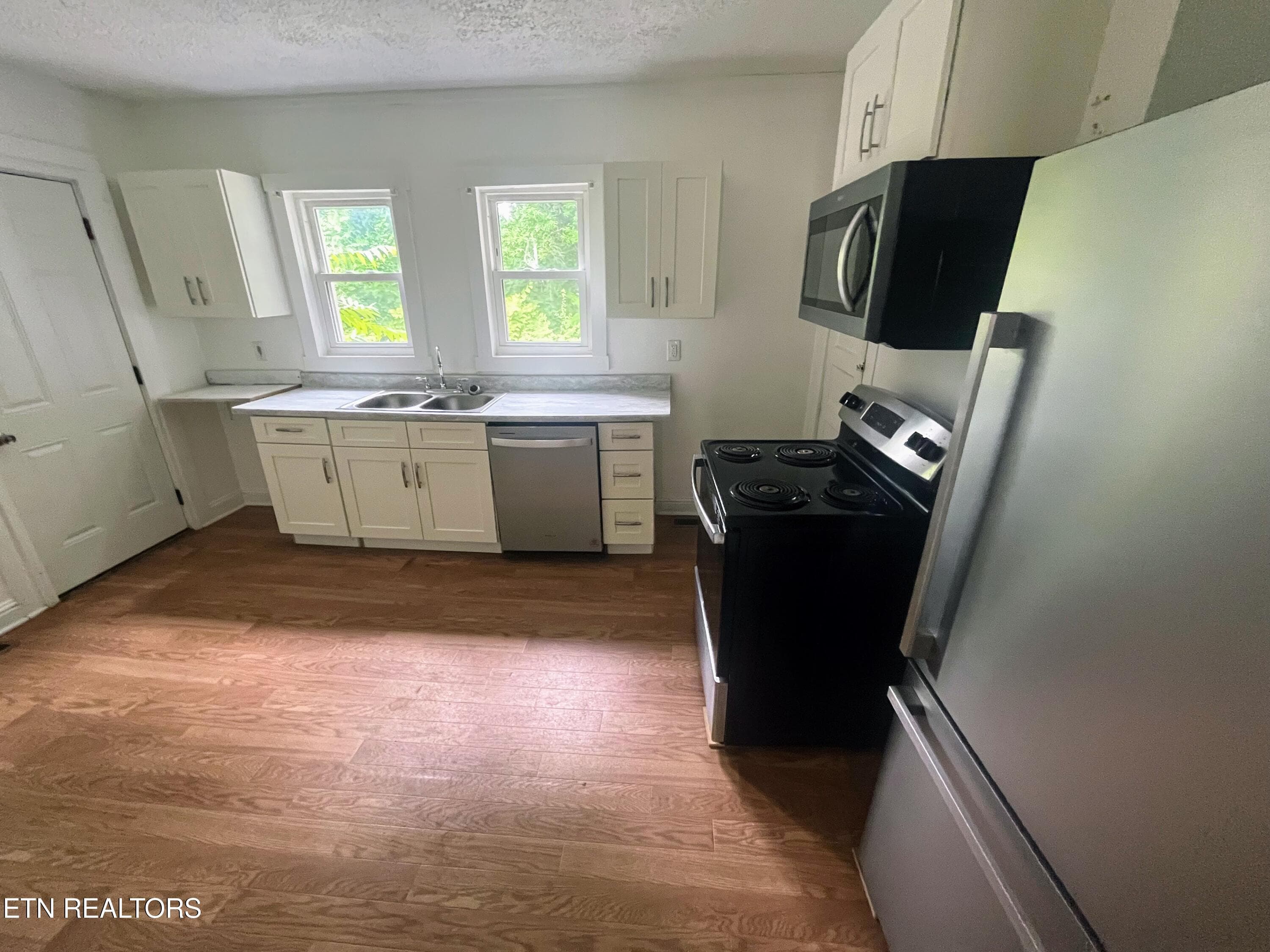 IMG_1986 - 2200 Cityview Ave, Knoxville, TN 37915, Knoxville