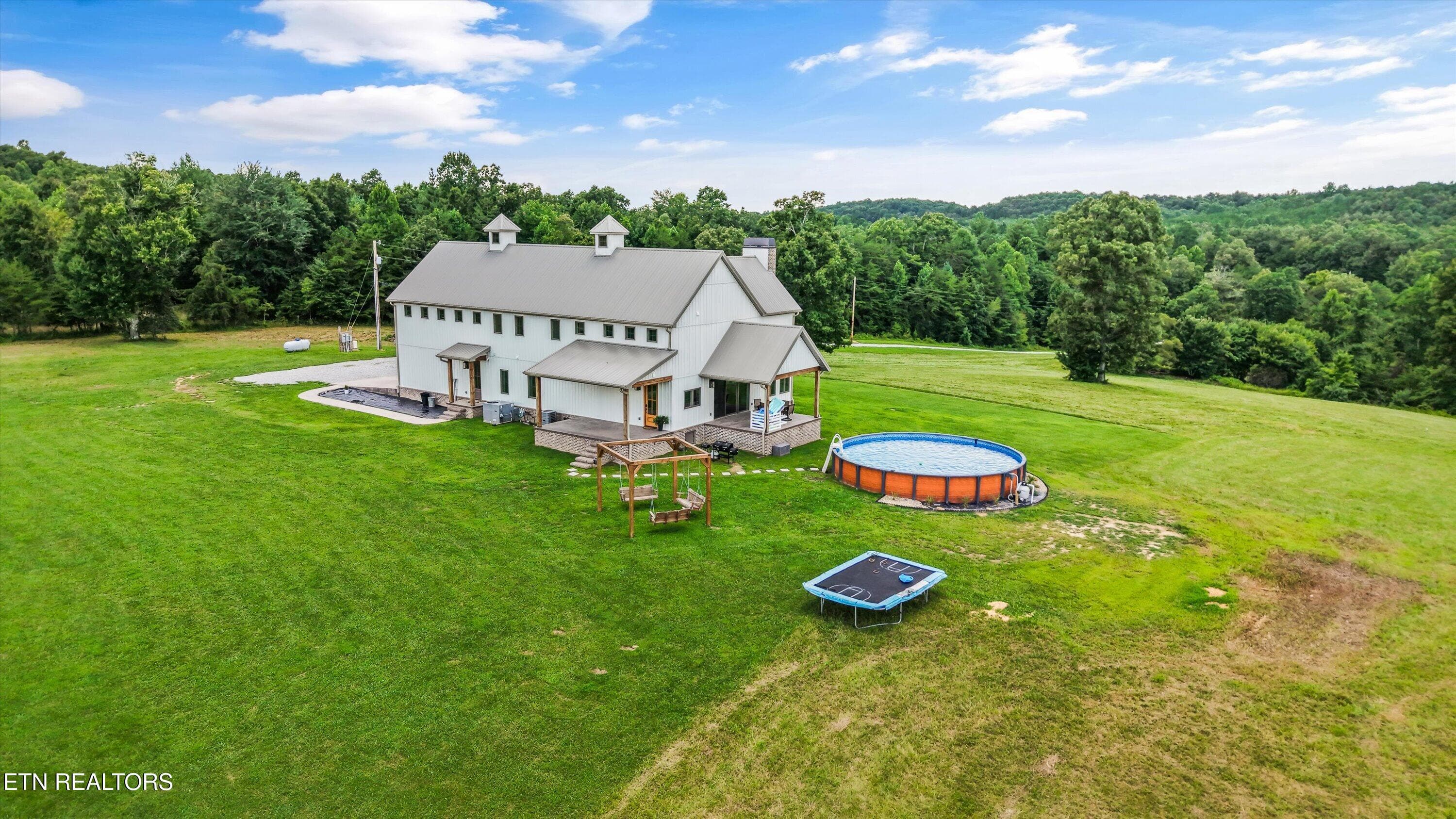 54-240 John Nitzscheke Rd 16 - 240 John Nitzscheke Rd, Sunbright, TN 37872