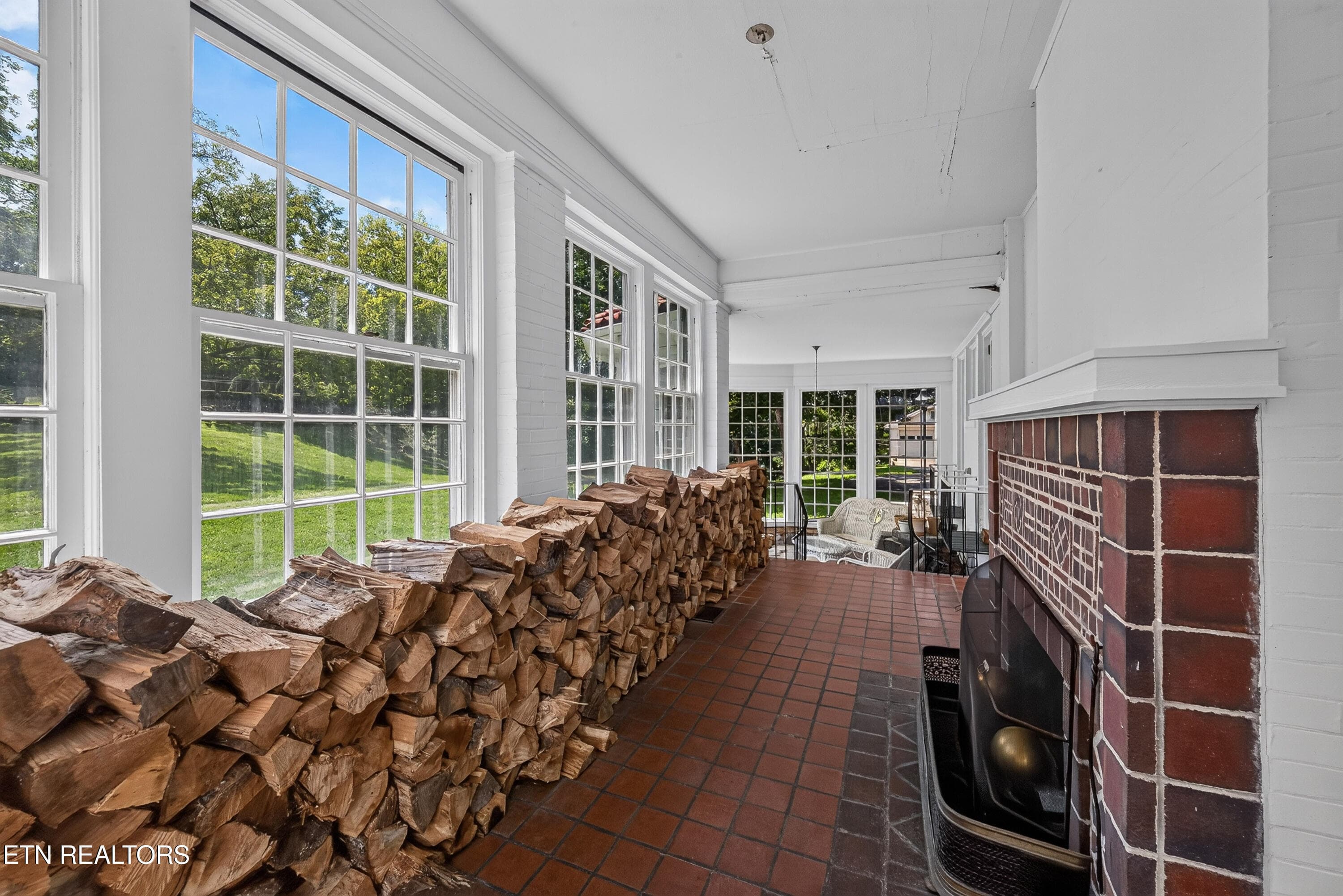 L40A7353 - 412 S Main St, Greeneville, TN 37743