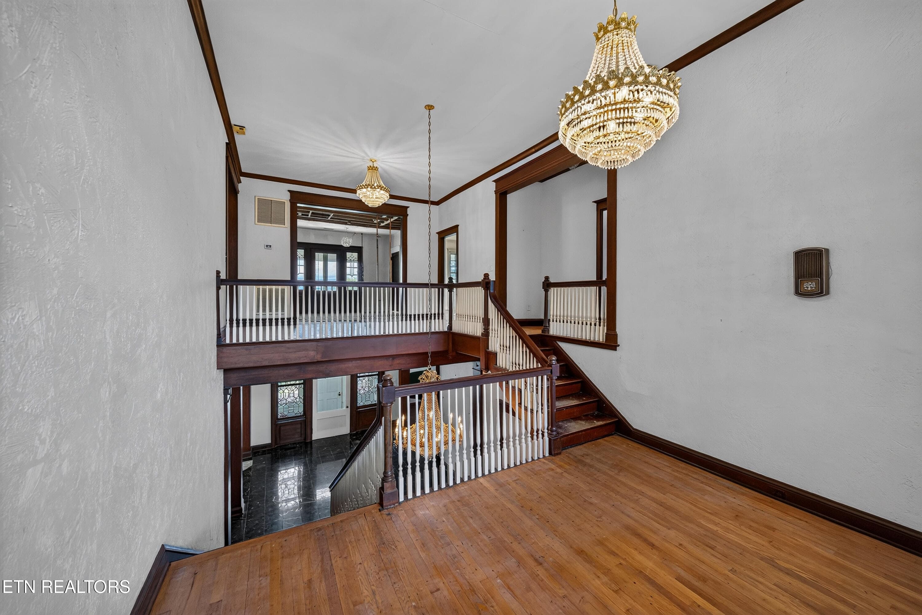 L40A7433 - 412 S Main St, Greeneville, TN 37743