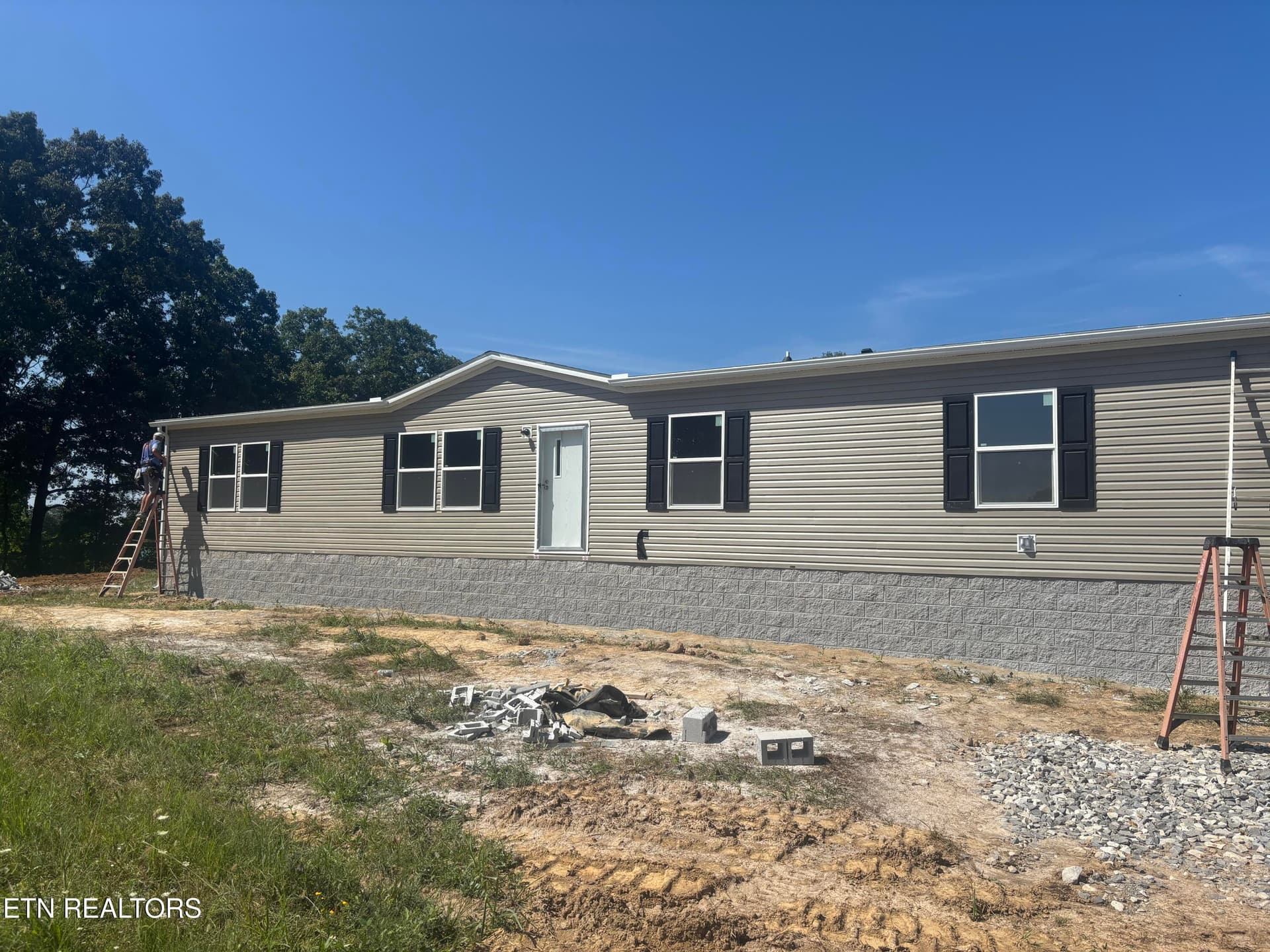 Front of house - 1393 Daysville Rd, Rockwood, TN 37854