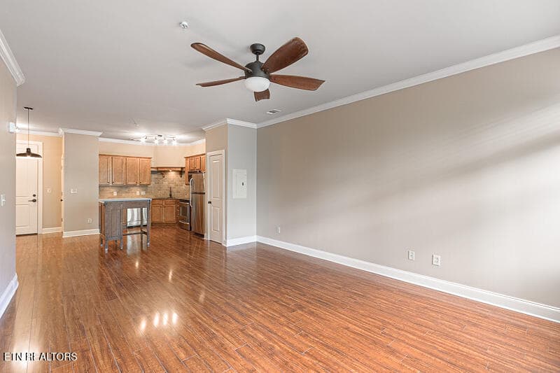 006--SMALL - 445 W Blount Ave 303, Knoxville, TN 37920, Knoxville