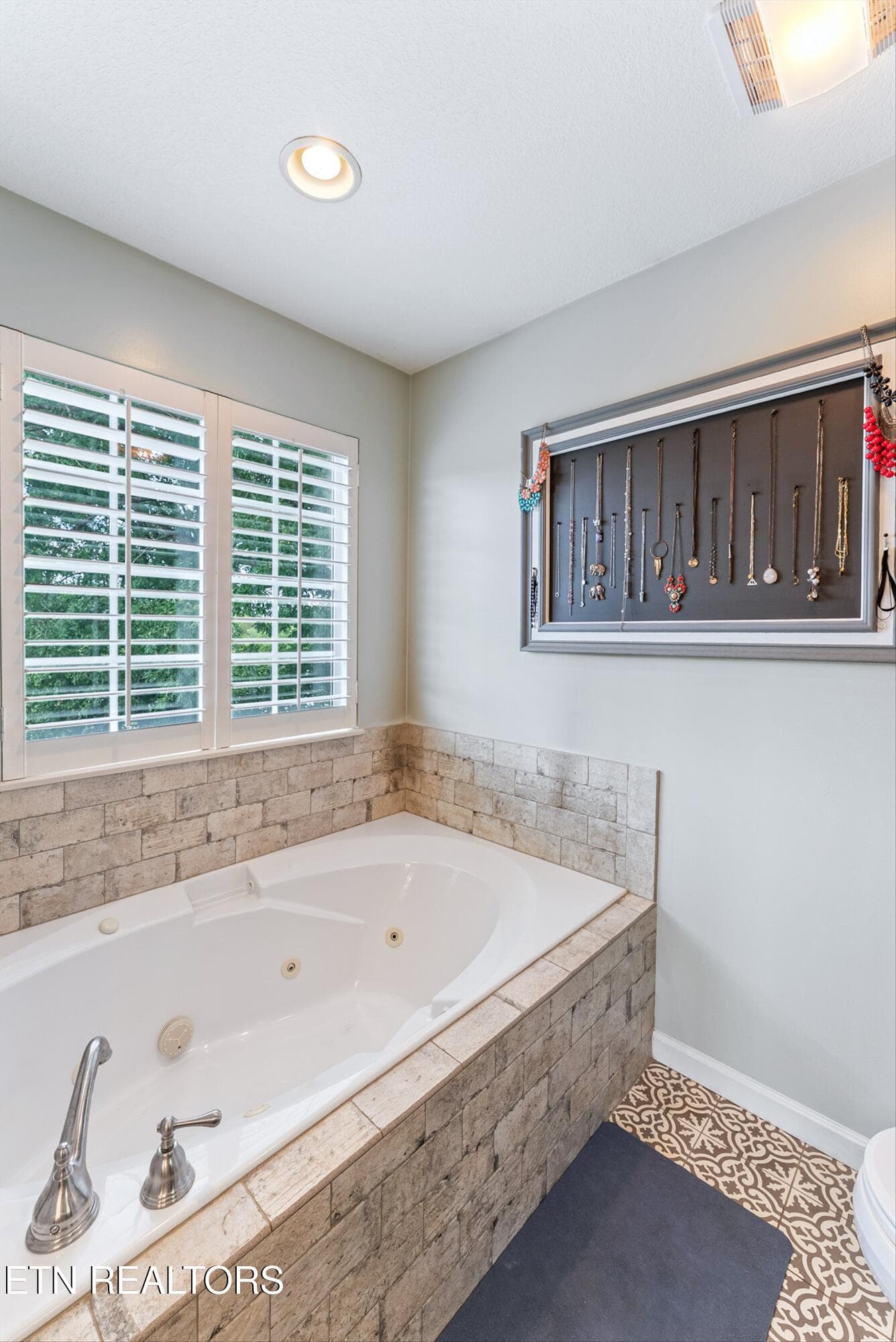 34-Master Bath A6 - 5816 Bouquet Lane, Knoxville, TN 37924, Knoxville