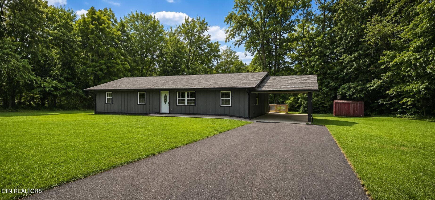 1- W3S - 1941 W 3rd Ave, Oneida, TN 37841