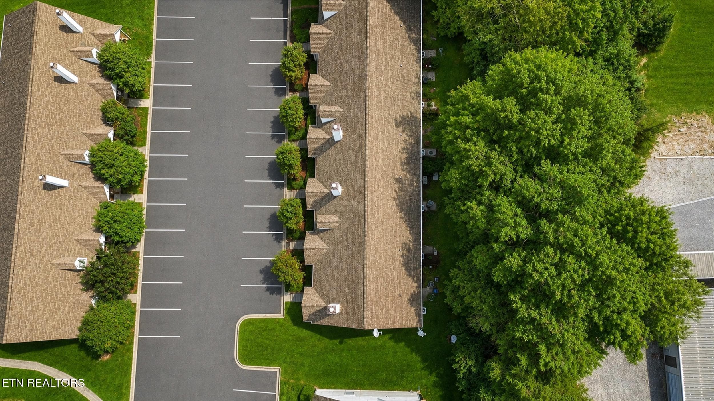 Aerial 2 - 6931 Kings Crossing Way, Knoxville, TN 37918, Knoxville