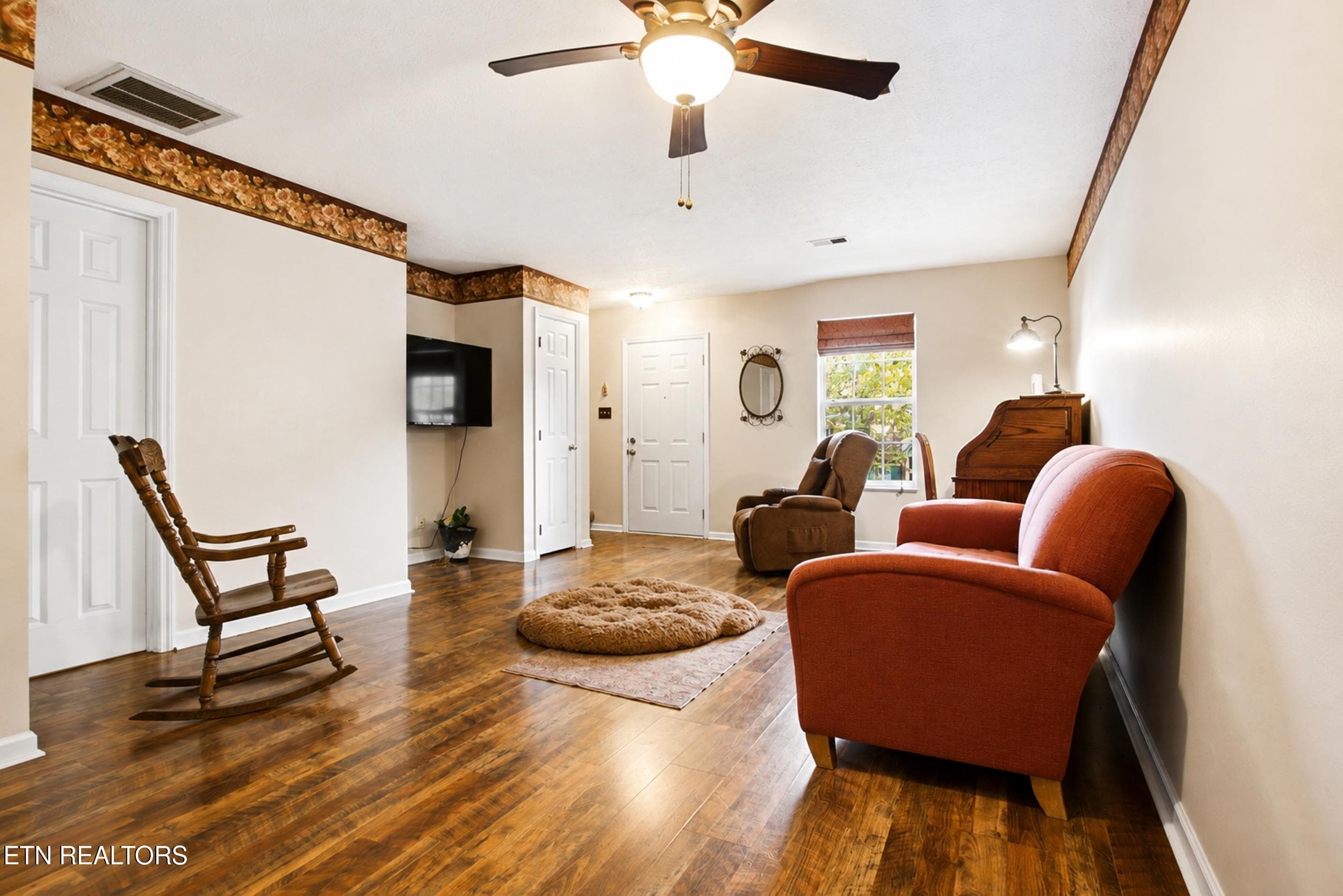 Living Room - 6931 Kings Crossing Way, Knoxville, TN 37918, Knoxville