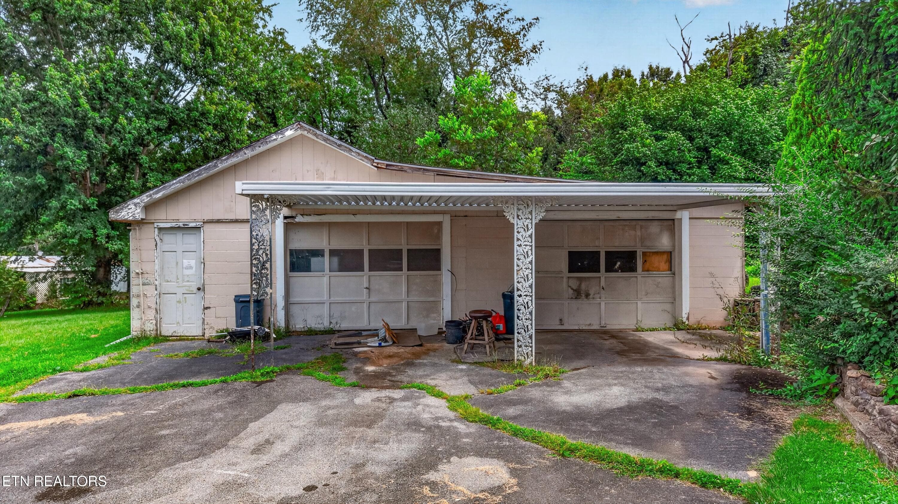 005-126JeffersonStreet-Erwin-TN-37650-SM - 126 Jefferson St, Erwin, TN 37650