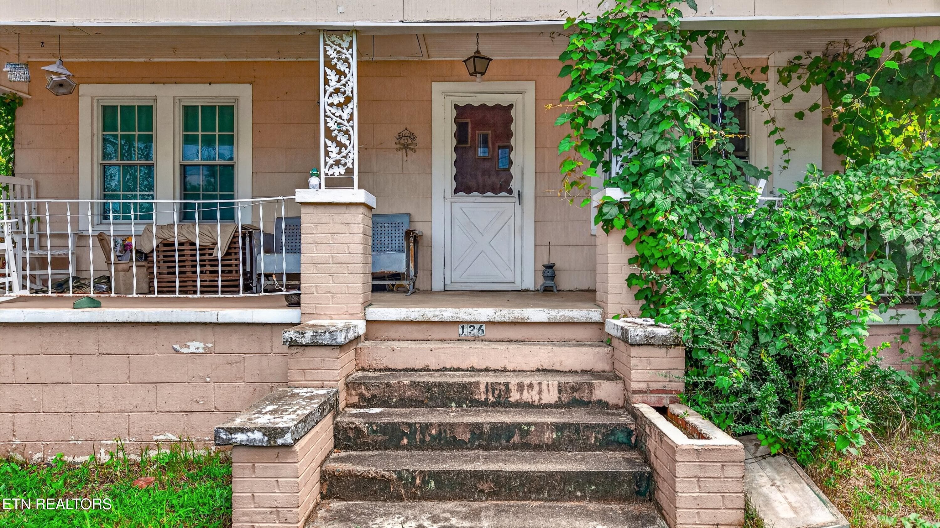 031-126JeffersonStreet-Erwin-TN-37650-SM - 126 Jefferson St, Erwin, TN 37650
