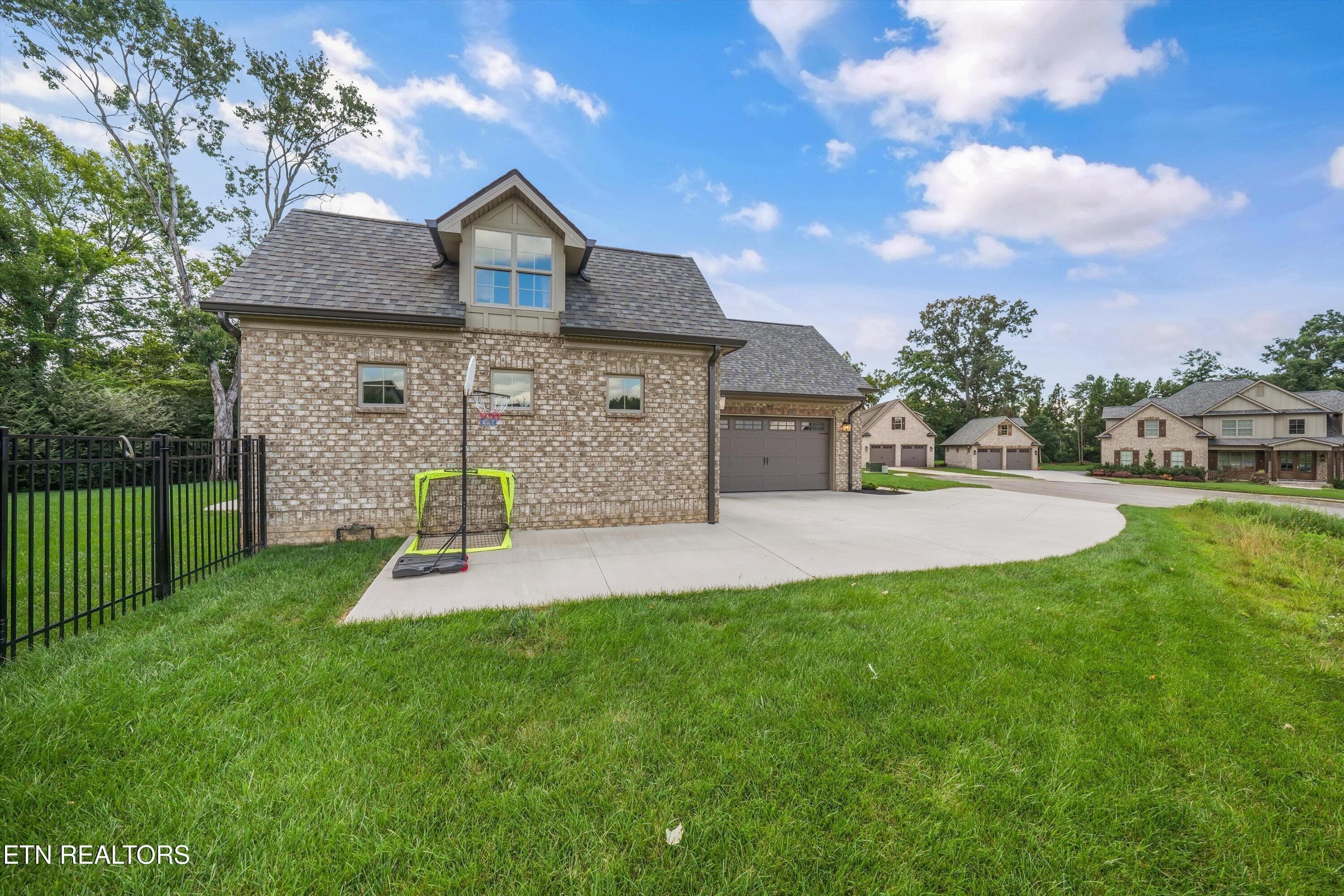 Side - 7703 Madgewood Lane, Knoxville, TN 37909, Knoxville