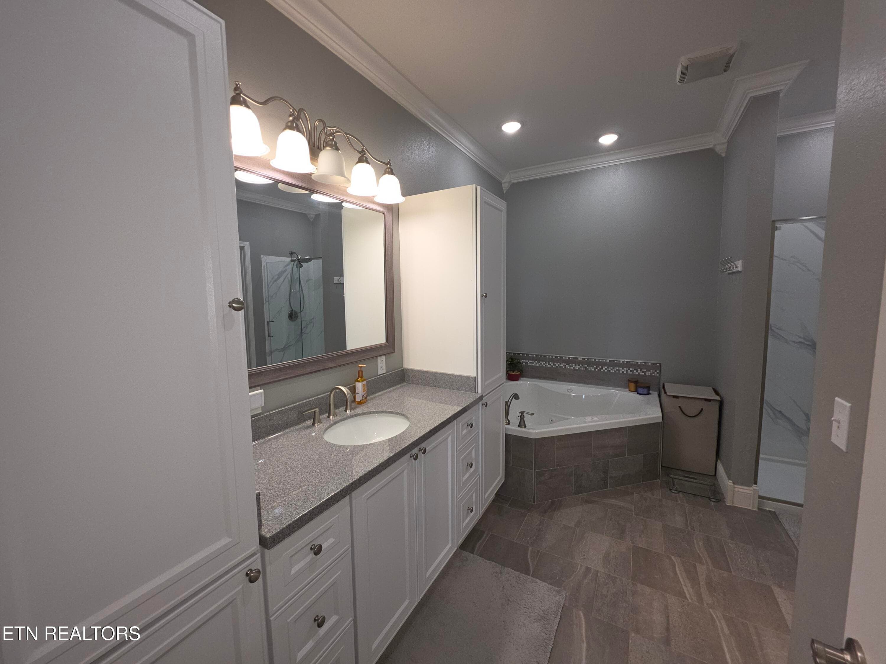 20260810_161256 - 317 Oak Grove Rd, Harrogate, TN 37752