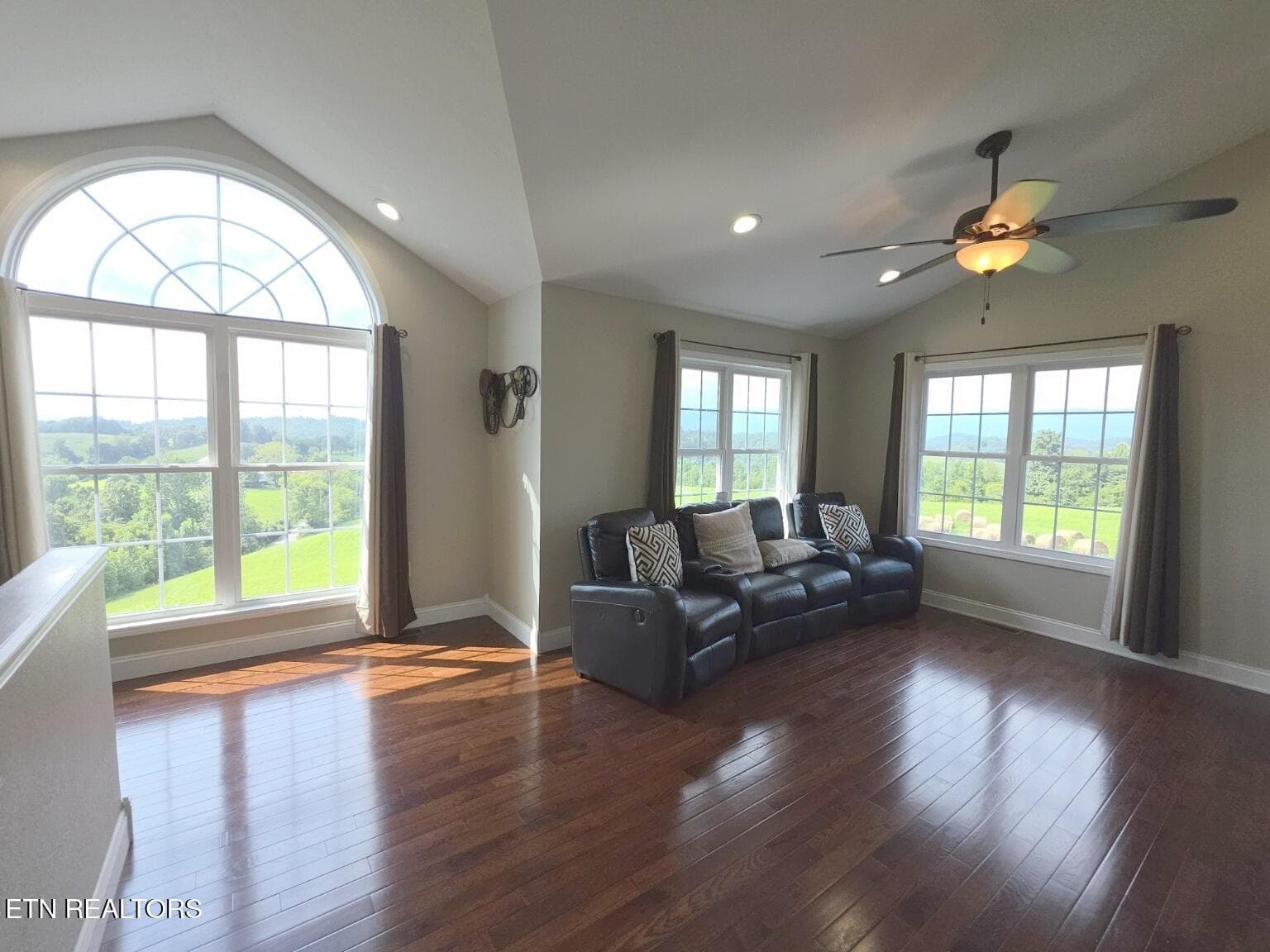 17547_much_brighter - 317 Oak Grove Rd, Harrogate, TN 37752