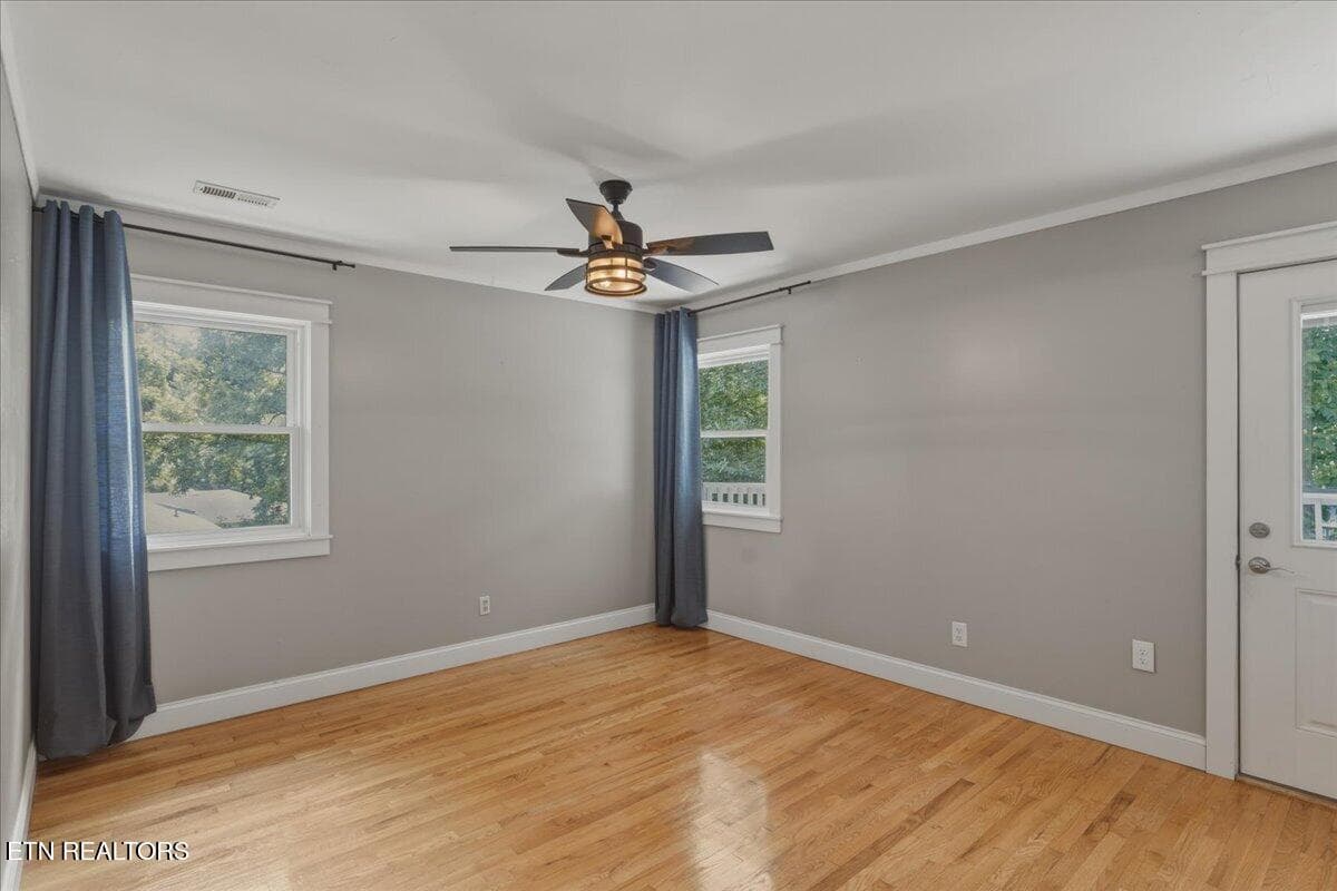 16-Primary Bedroom - 3207 Hazelwood Rd, Knoxville, TN 37921