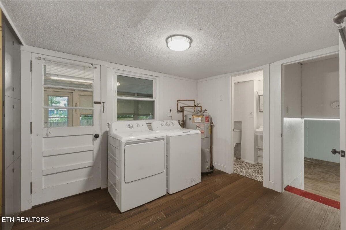 29-Laundry - 3207 Hazelwood Rd, Knoxville, TN 37921