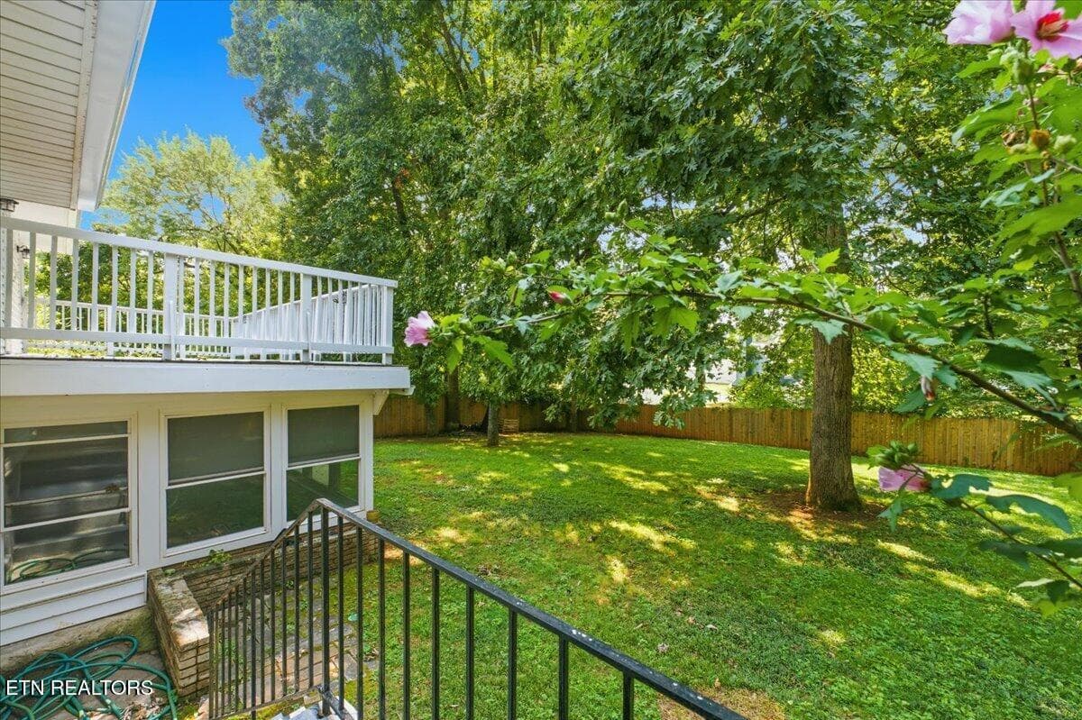 37-Exterior - 3207 Hazelwood Rd, Knoxville, TN 37921