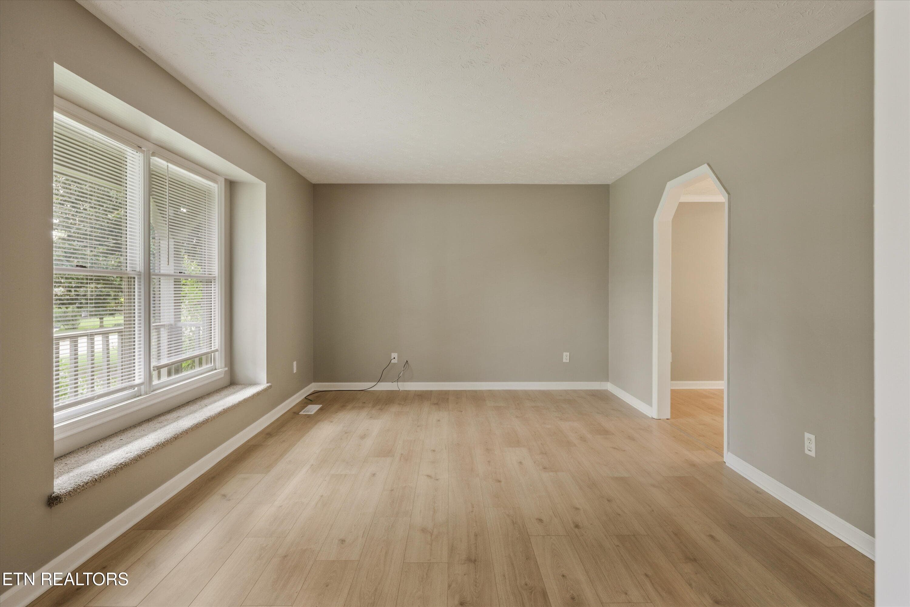 Office - 604 Laurel Valley Rd, Knoxville, TN 37934, Knoxville