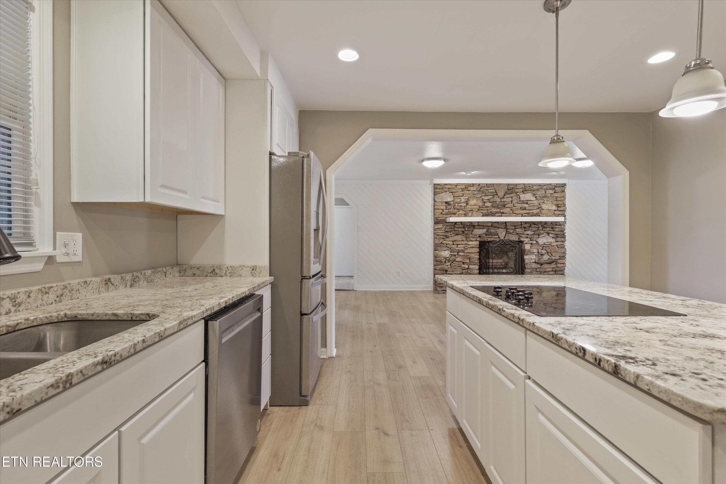 Kitchen - 604 Laurel Valley Rd, Knoxville, TN 37934, Knoxville