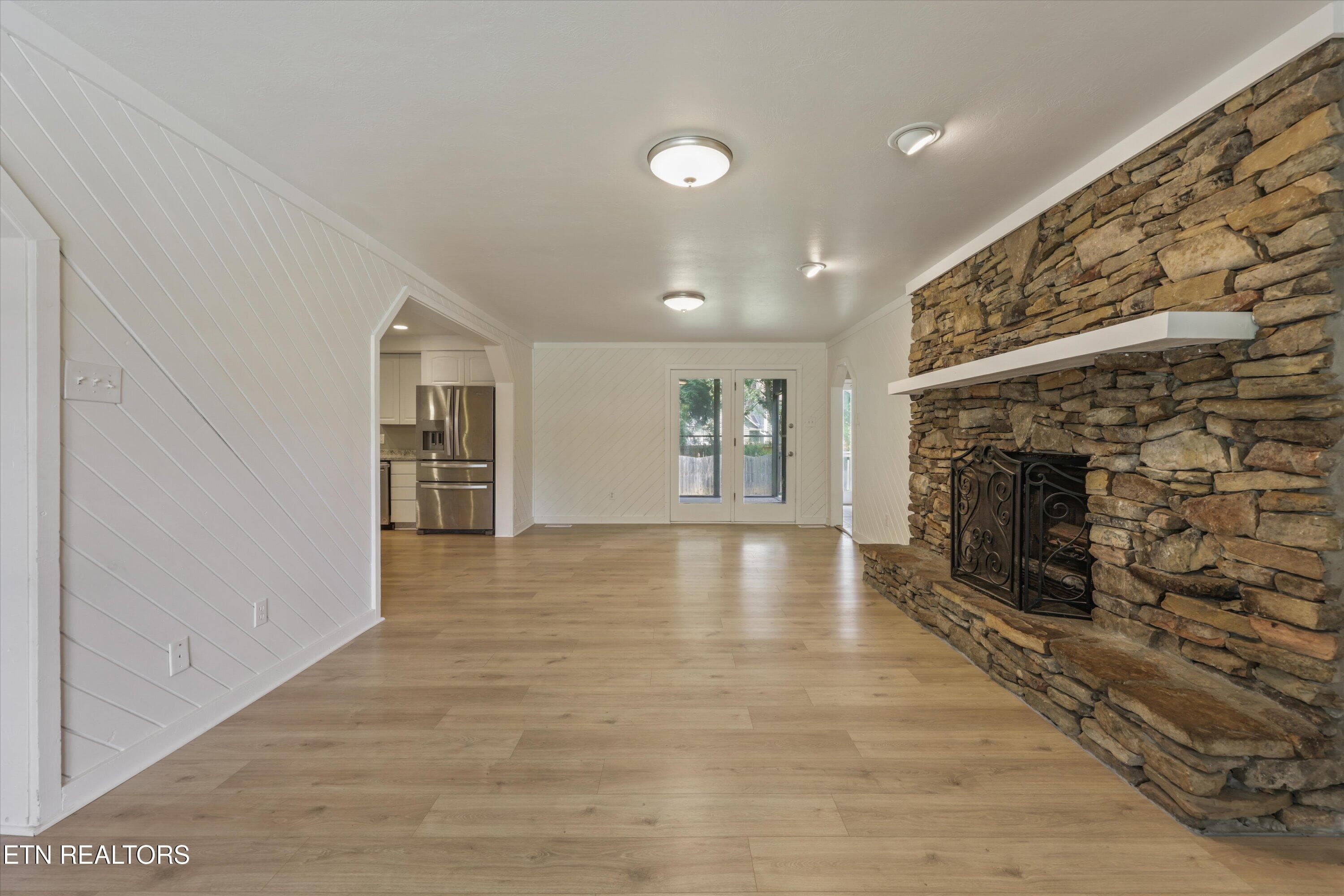 Living Room - 604 Laurel Valley Rd, Knoxville, TN 37934, Knoxville