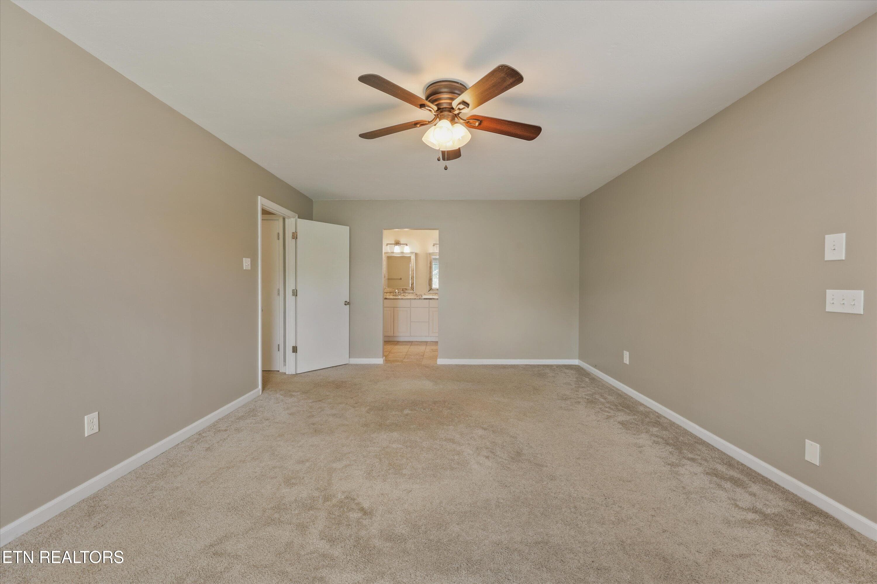 Primary Bedroom - 604 Laurel Valley Rd, Knoxville, TN 37934, Knoxville