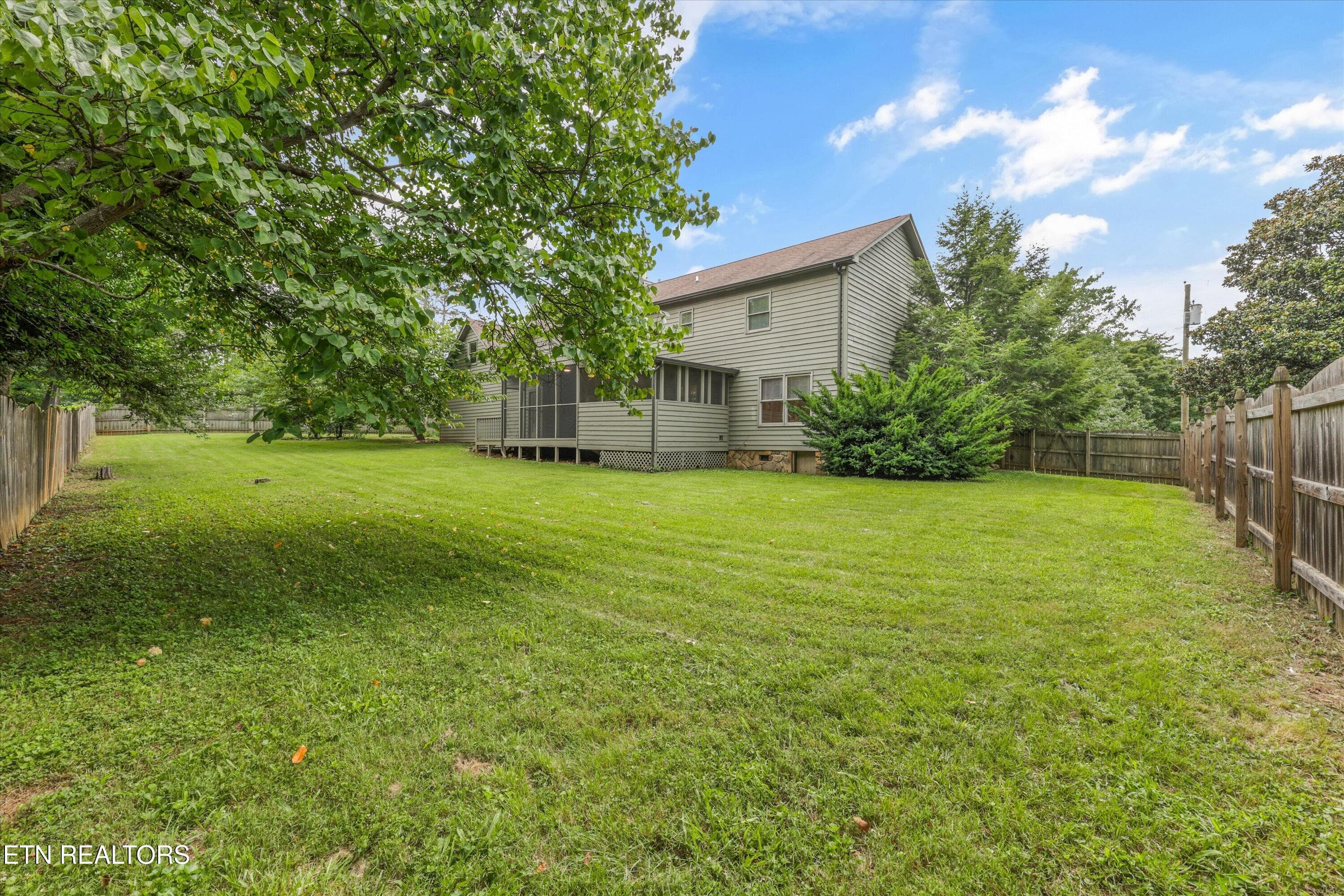 Back Yard - 604 Laurel Valley Rd, Knoxville, TN 37934, Knoxville