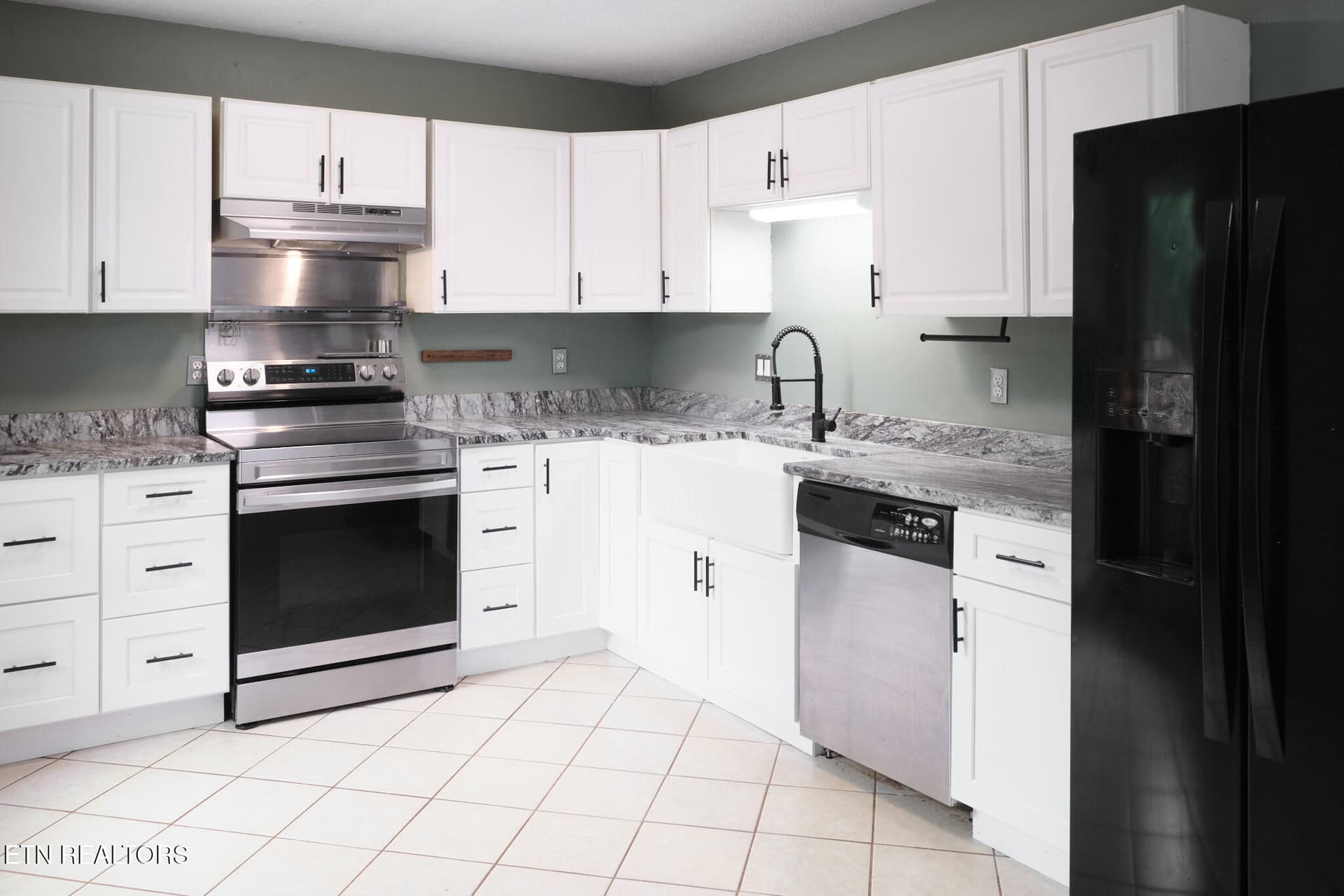 5408 Malmsbury Rd. Knoxville, TN 37921 2 - 5408 Malmsbury Rd, Knoxville, TN 37921