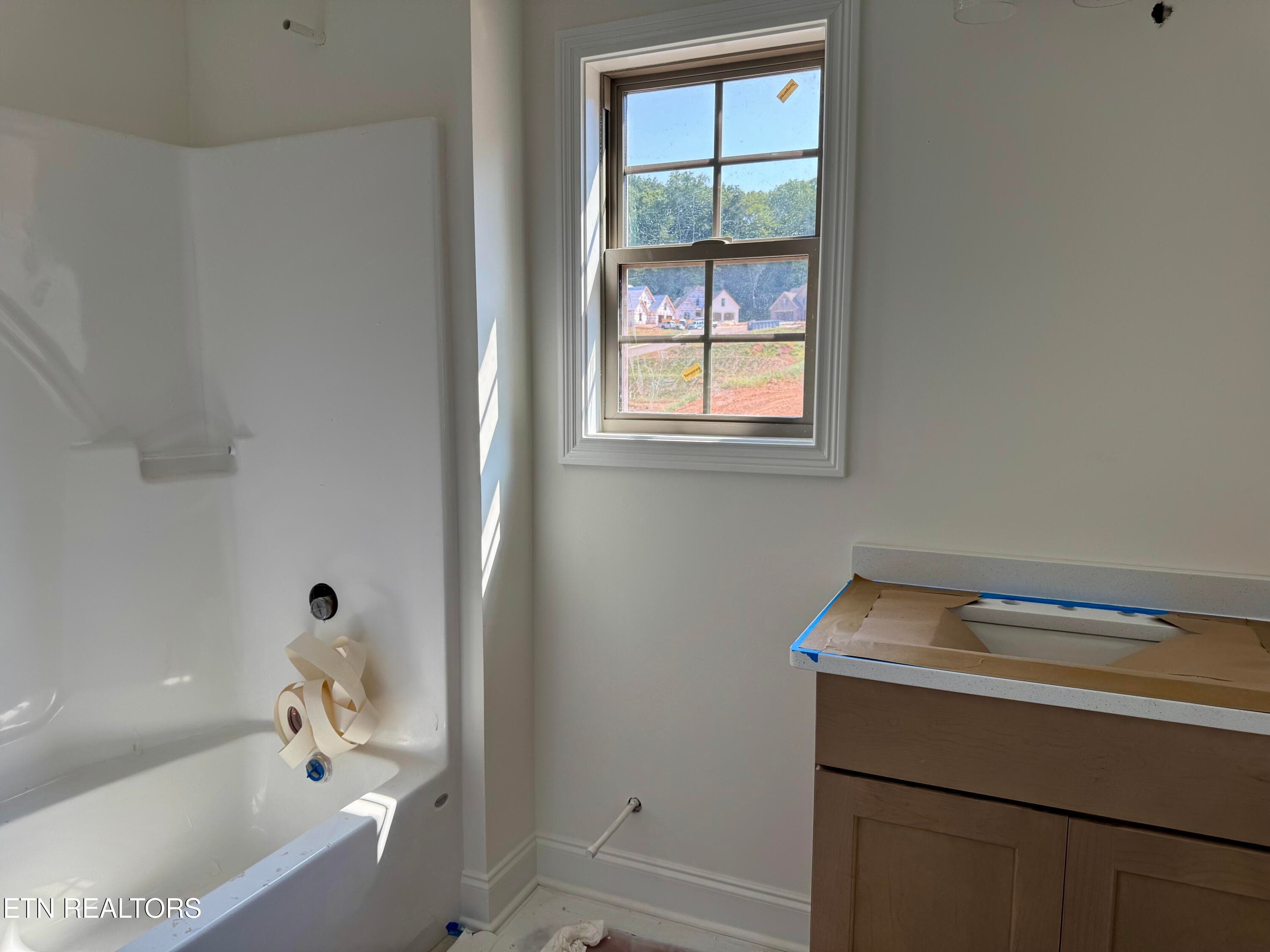 2nd Floor Bathroom - 9975 Rio Bravo Lane, Knoxville, TN 37922, Knoxville