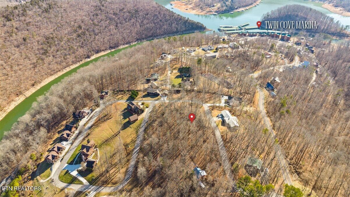 03-Foxwood - Foxwood Drive, Caryville, TN 37714