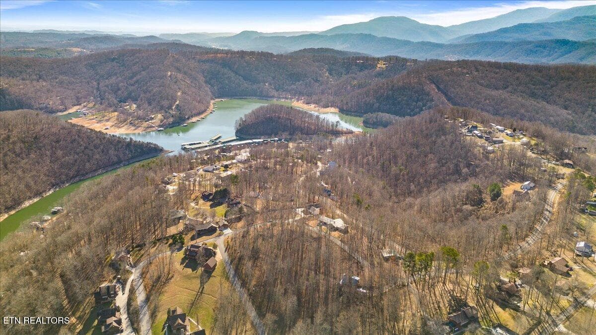 08-Foxwood - Foxwood Drive, Caryville, TN 37714