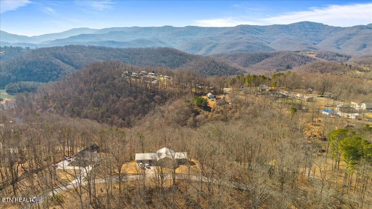 10-Foxwood - Foxwood Drive, Caryville, TN 37714