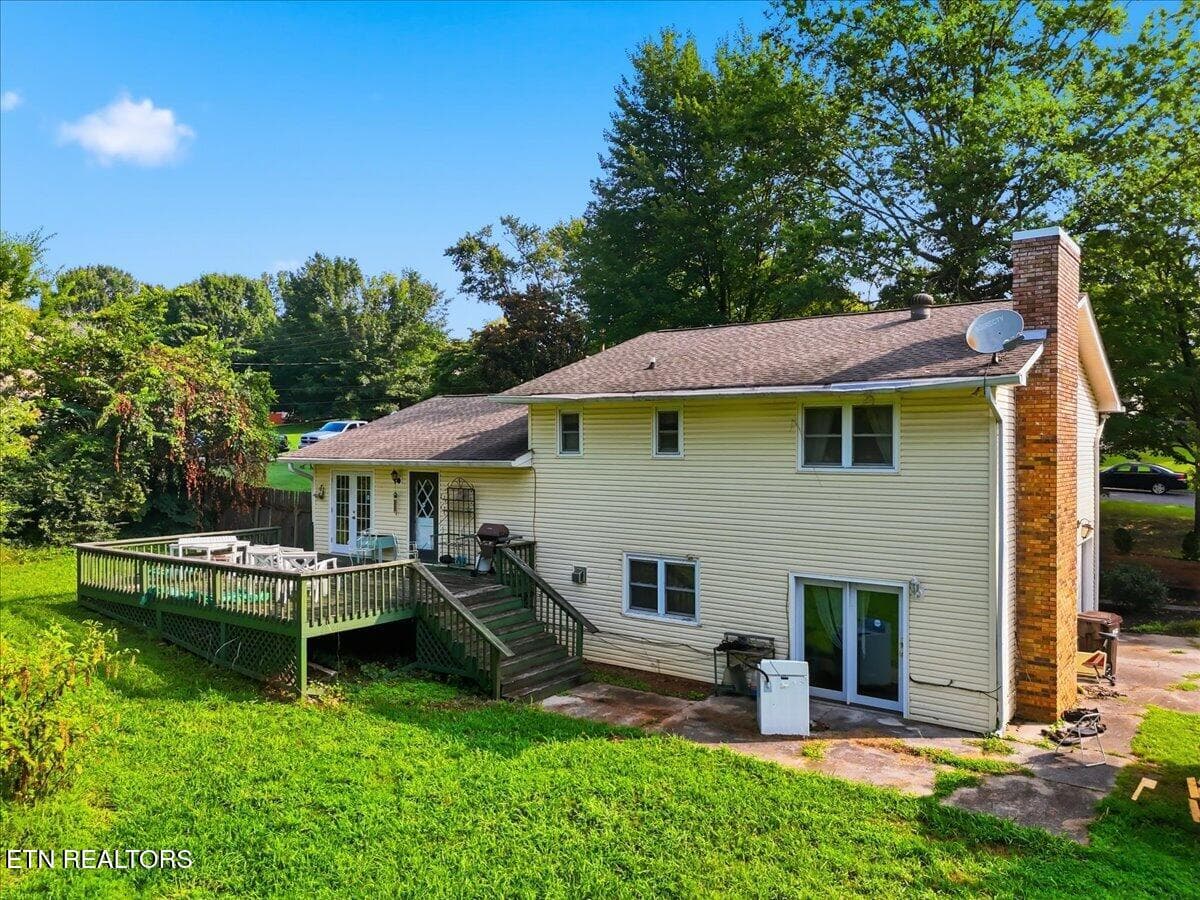 Rear 2 - 1909 Grenada Blvd, Knoxville, TN 37922, Knoxville