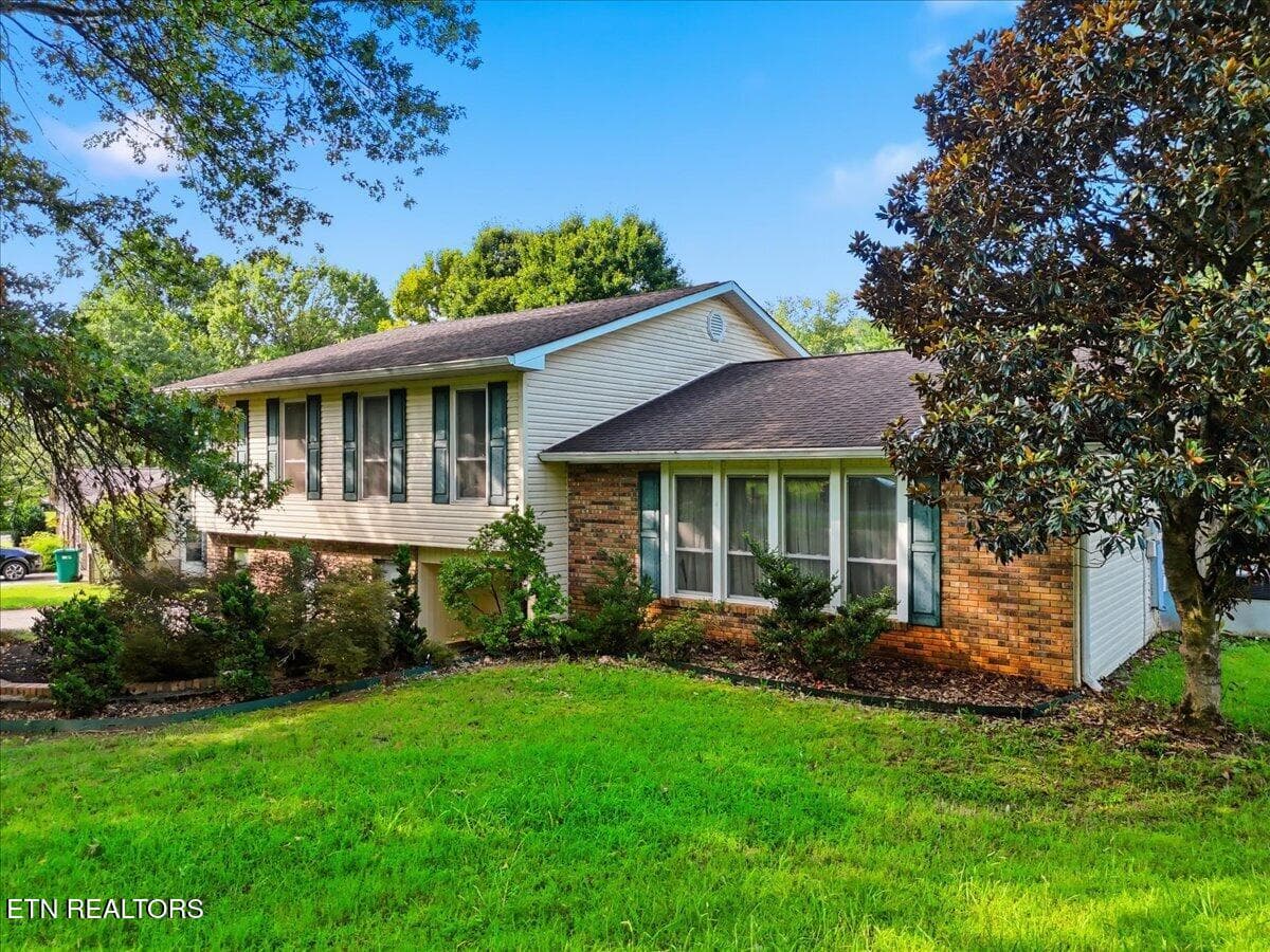 Front 2 - 1909 Grenada Blvd, Knoxville, TN 37922, Knoxville