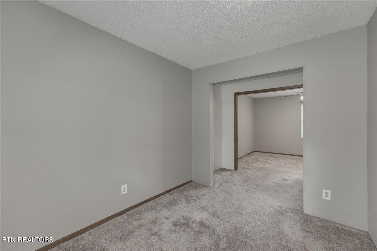 19-Sitting Room - 5731 Wooded Acres Drive, Knoxville, TN 37921, Knoxville