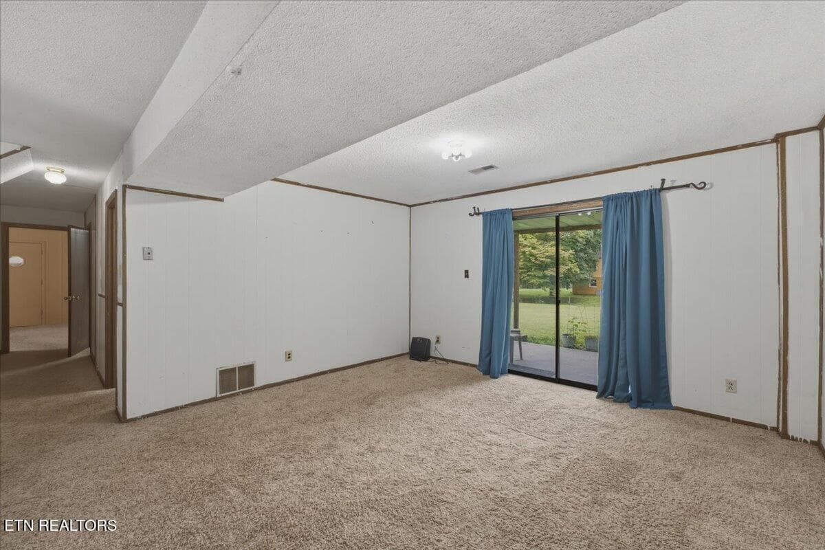 28-Rec Room - 5731 Wooded Acres Drive, Knoxville, TN 37921, Knoxville