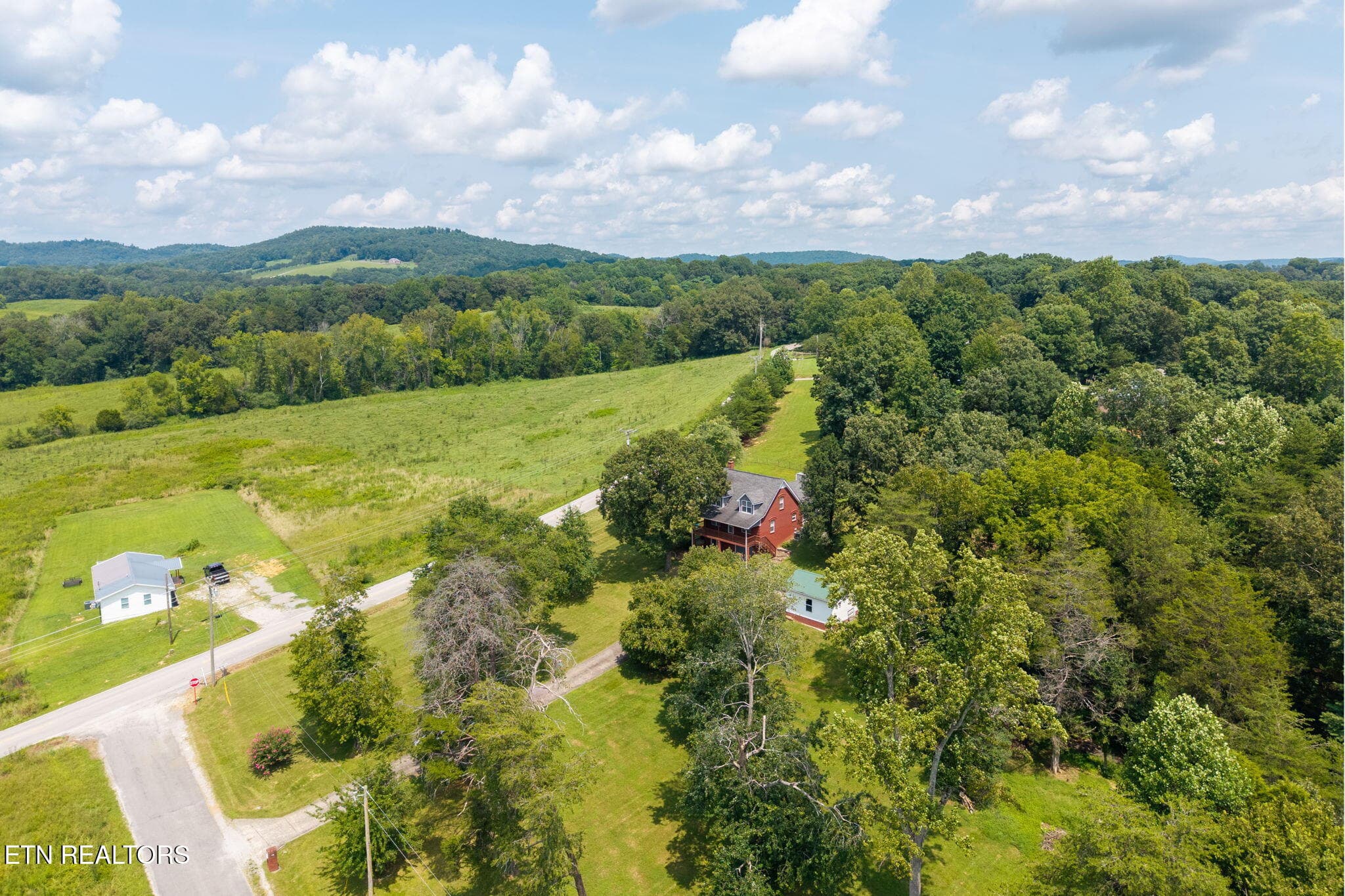 12-web-or-mls-254 Sherwood Forest Rd_11 - 254 Sherwood Forest Rd, Livingston, TN 38570, Livingston
