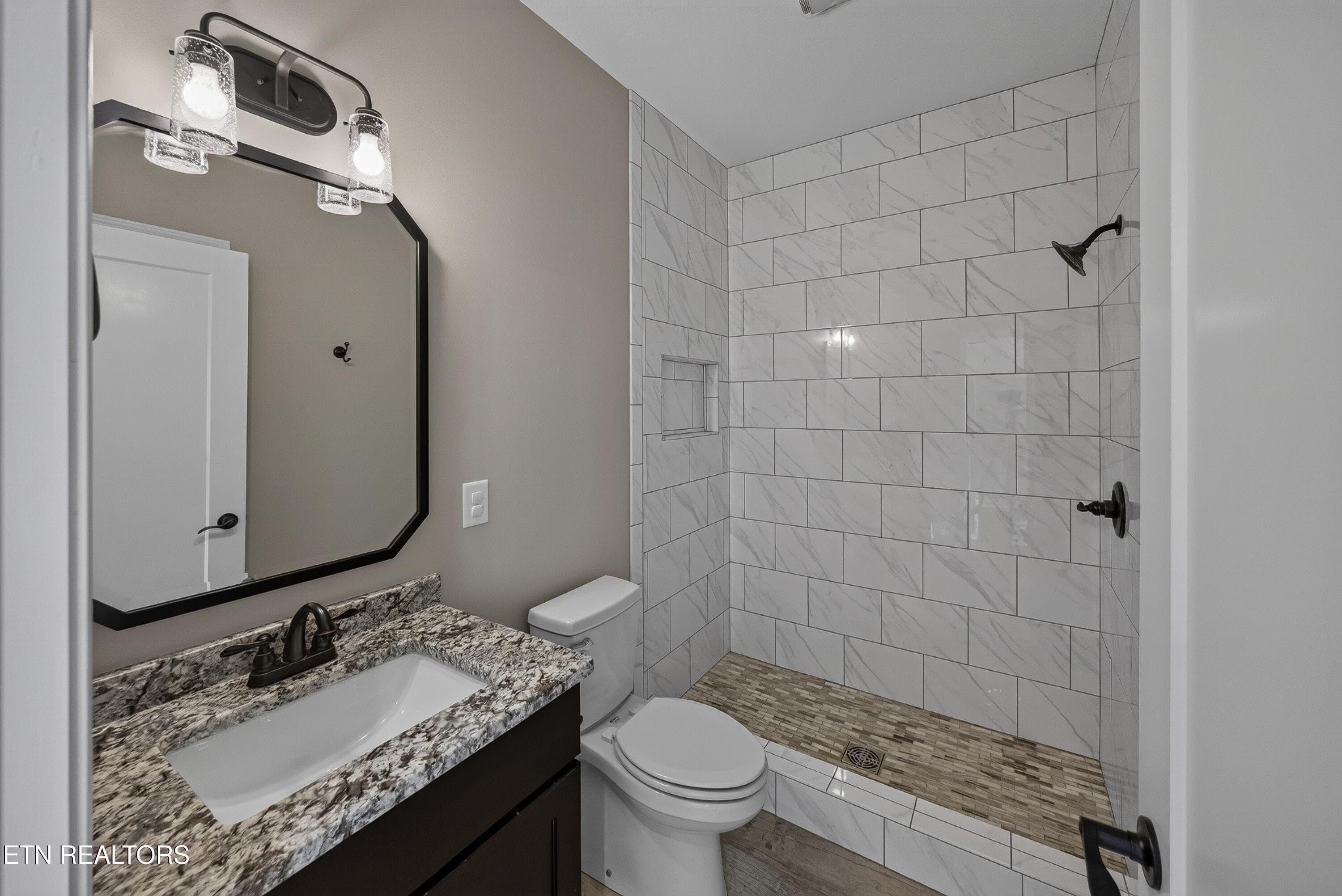 G3_L40A8731 - 2043 Highlands Ridge Lane, Knoxville, TN 37932, Knoxville