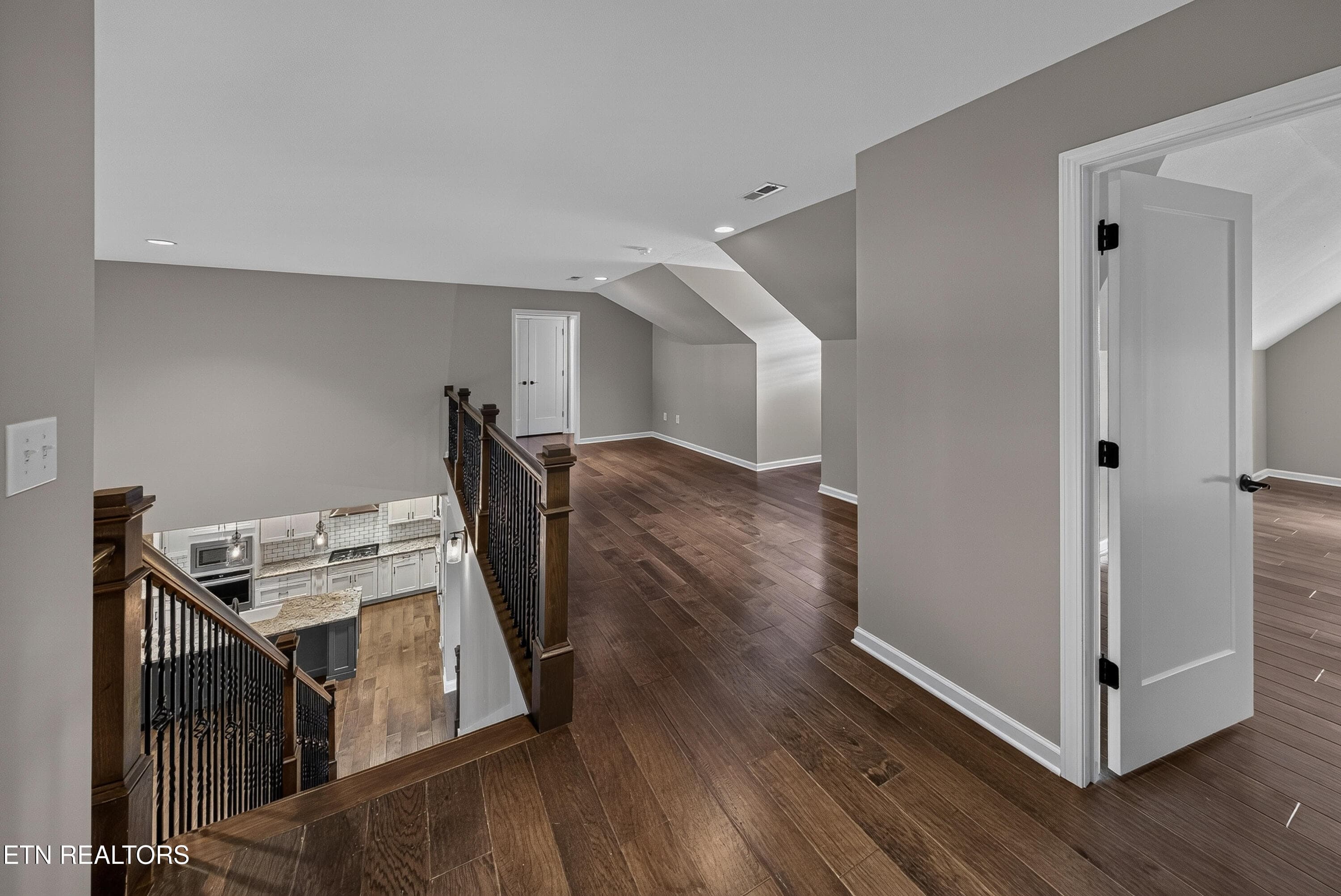 H1_L40A8828 - 2043 Highlands Ridge Lane, Knoxville, TN 37932, Knoxville