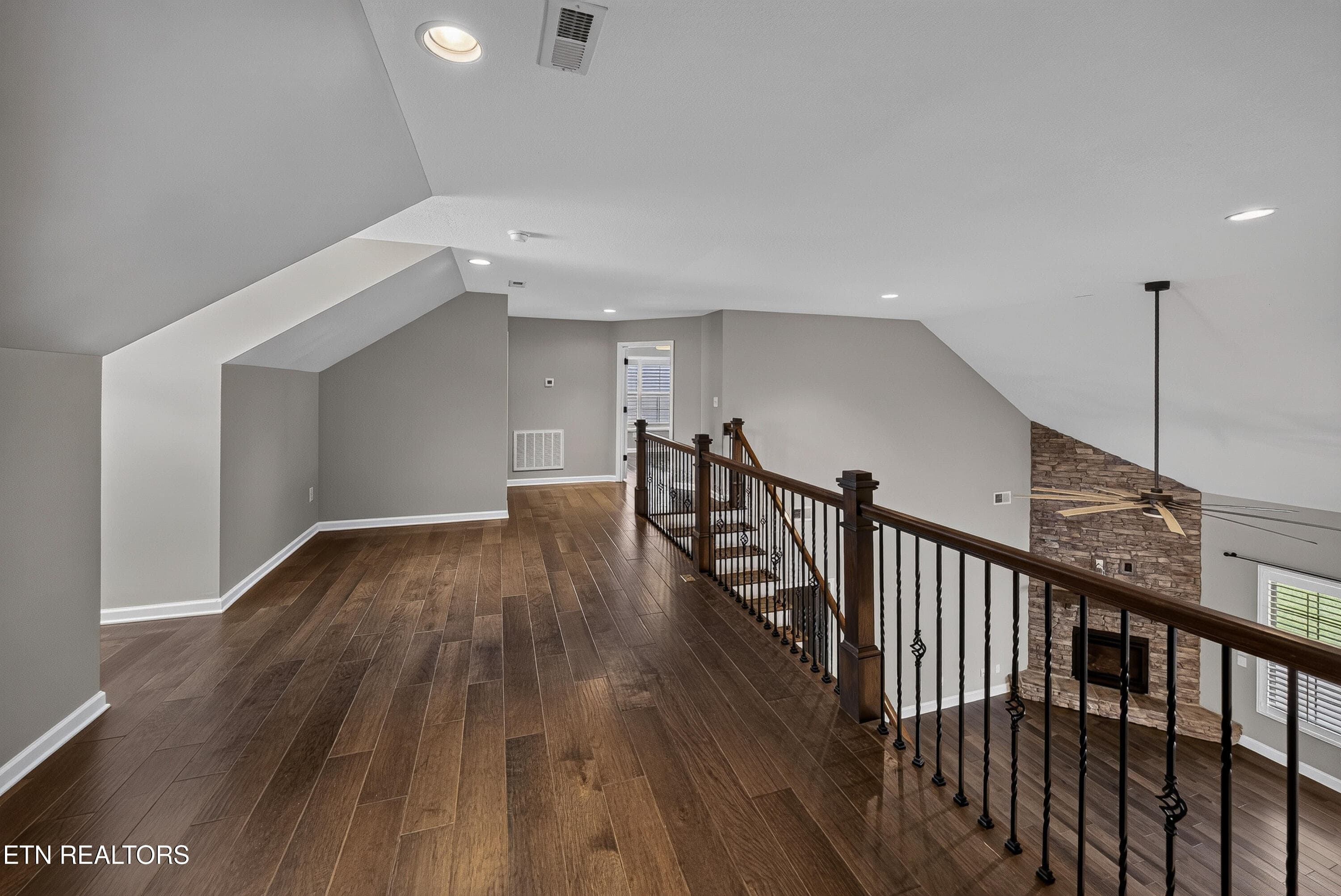 H2_L40A8836 - 2043 Highlands Ridge Lane, Knoxville, TN 37932, Knoxville