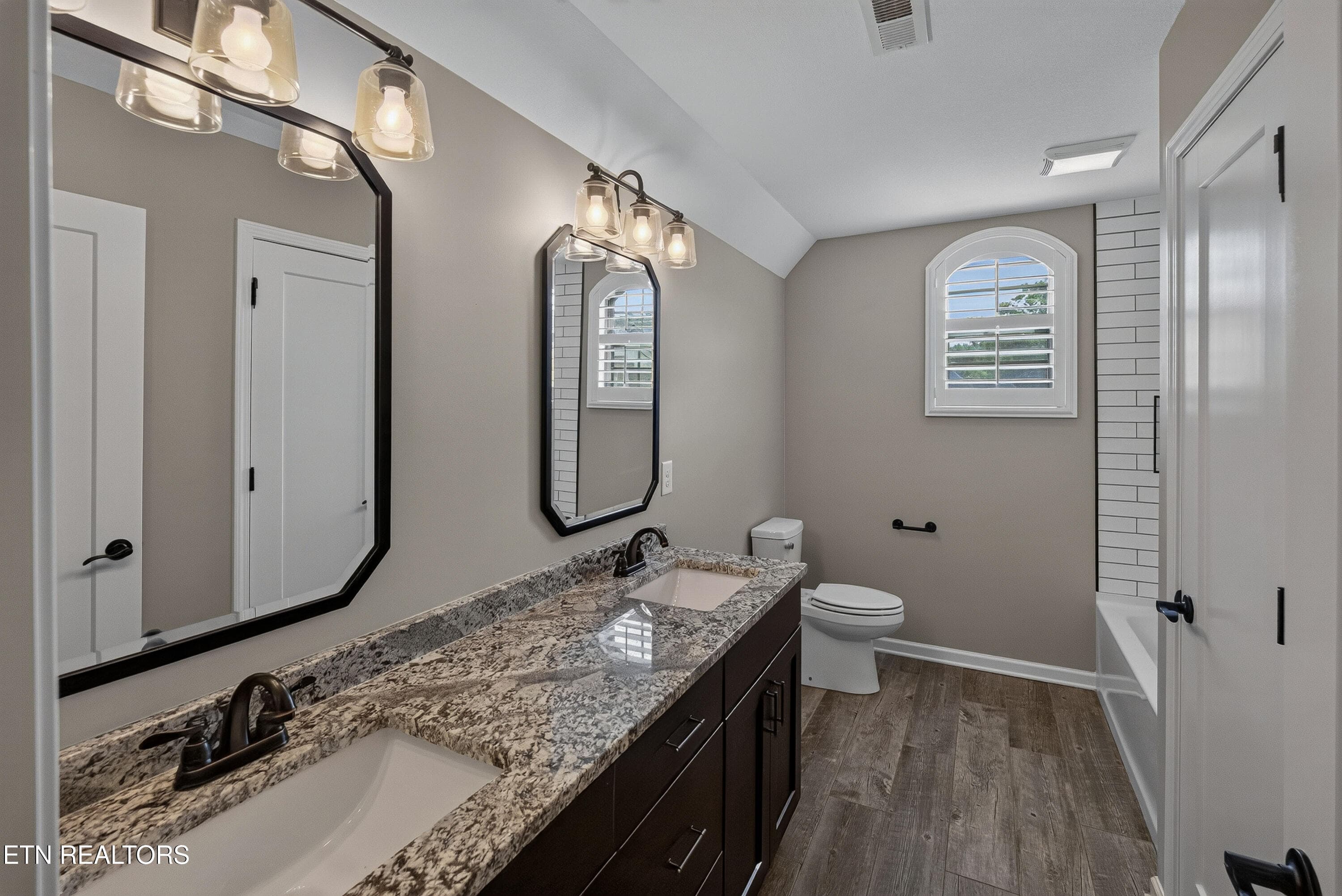 J1_L40A8842 - 2043 Highlands Ridge Lane, Knoxville, TN 37932, Knoxville