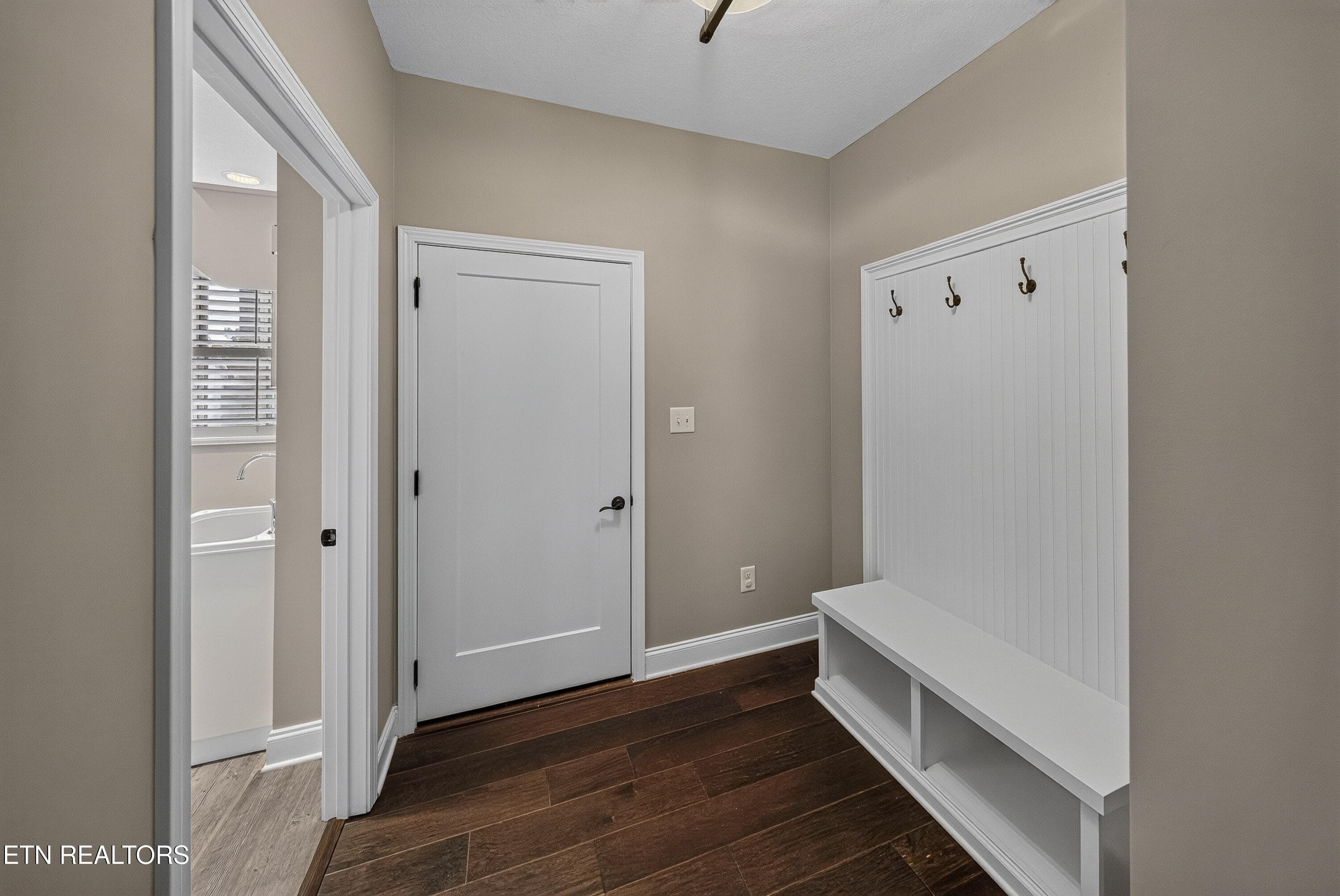X1_L40A8786 - 2043 Highlands Ridge Lane, Knoxville, TN 37932, Knoxville