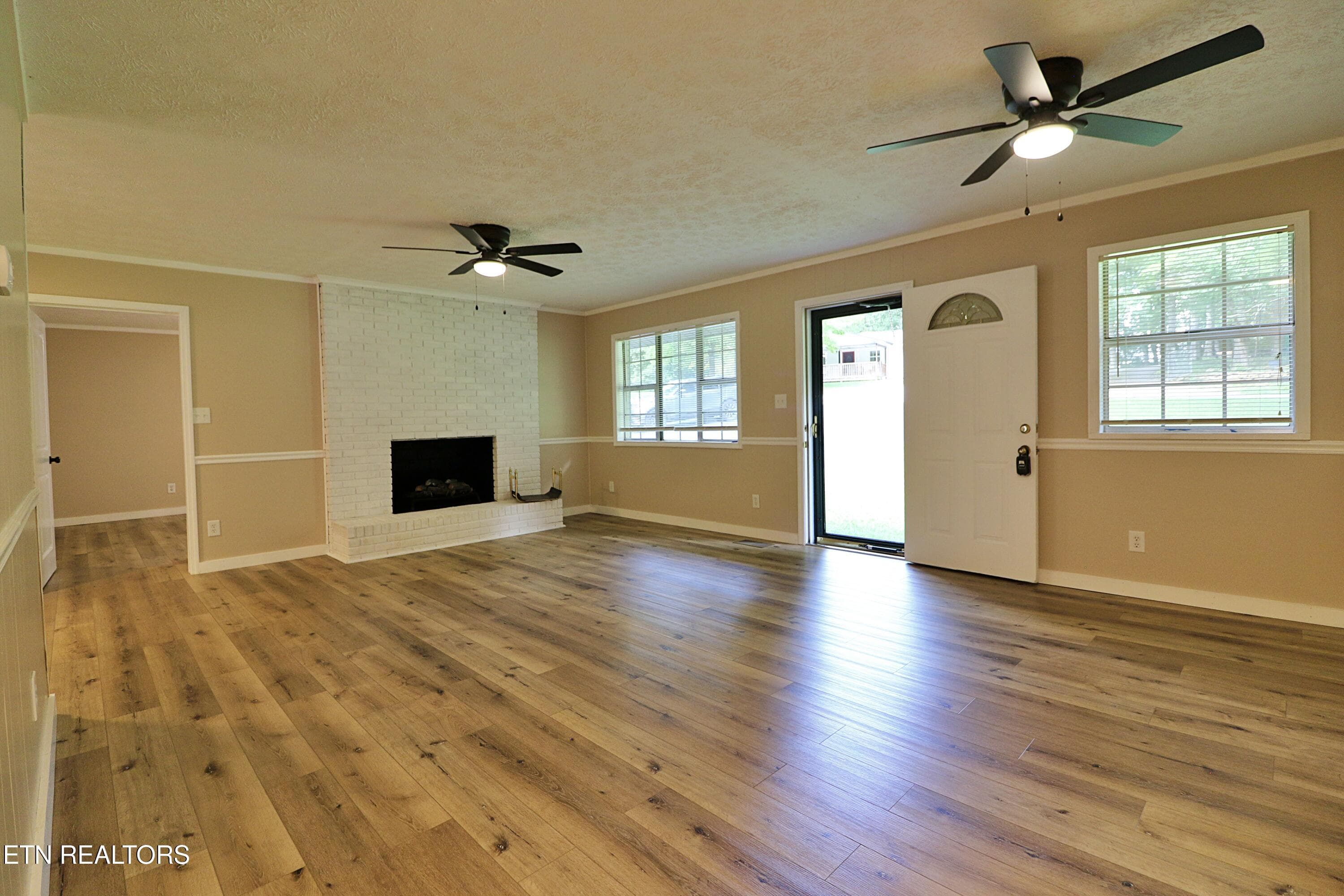 094A3913 - 209 Coffee Drive, Helenwood, TN 37755