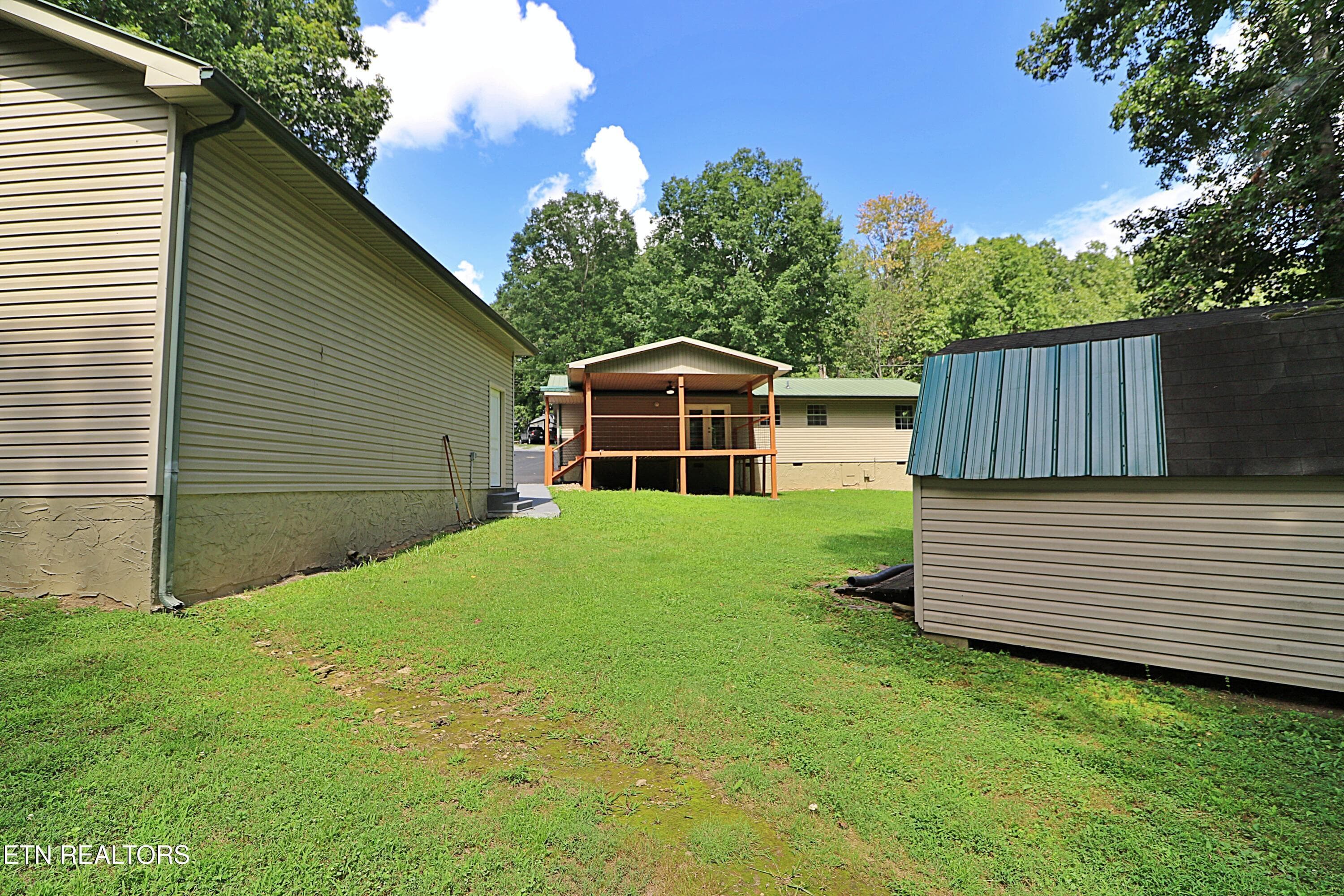 094A3906 - 209 Coffee Drive, Helenwood, TN 37755