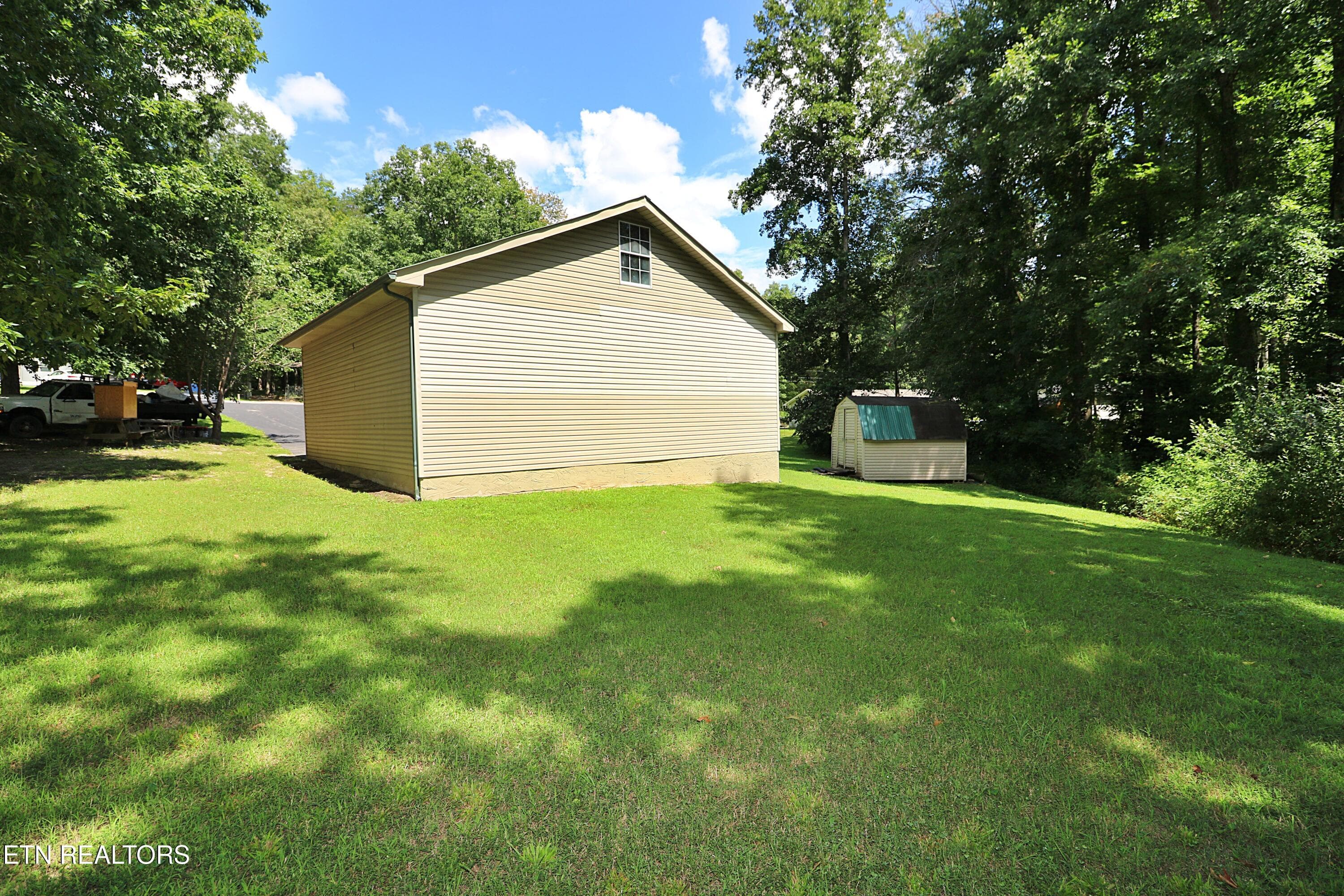 094A3869 - 209 Coffee Drive, Helenwood, TN 37755