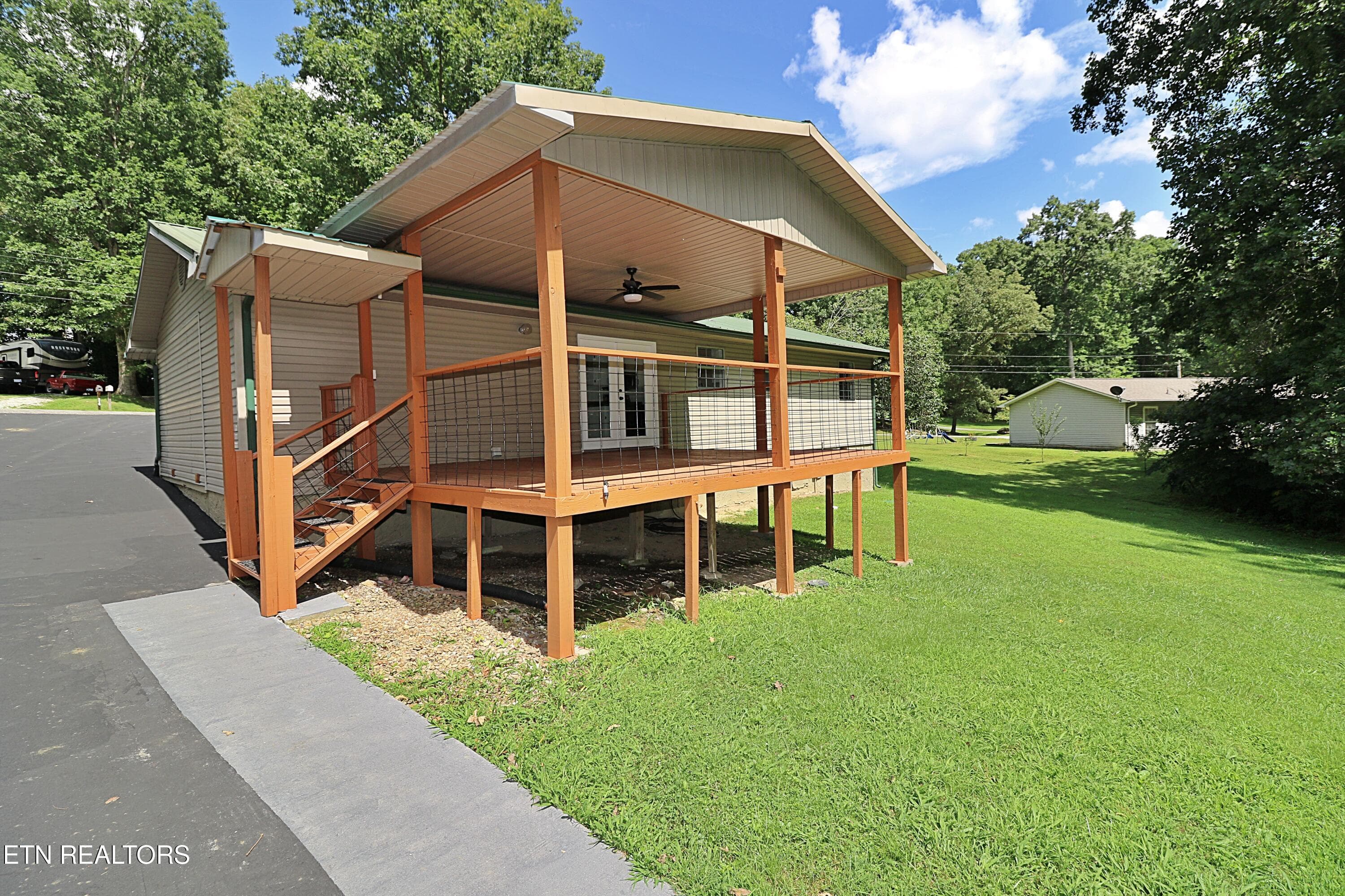 094A3868 - 209 Coffee Drive, Helenwood, TN 37755